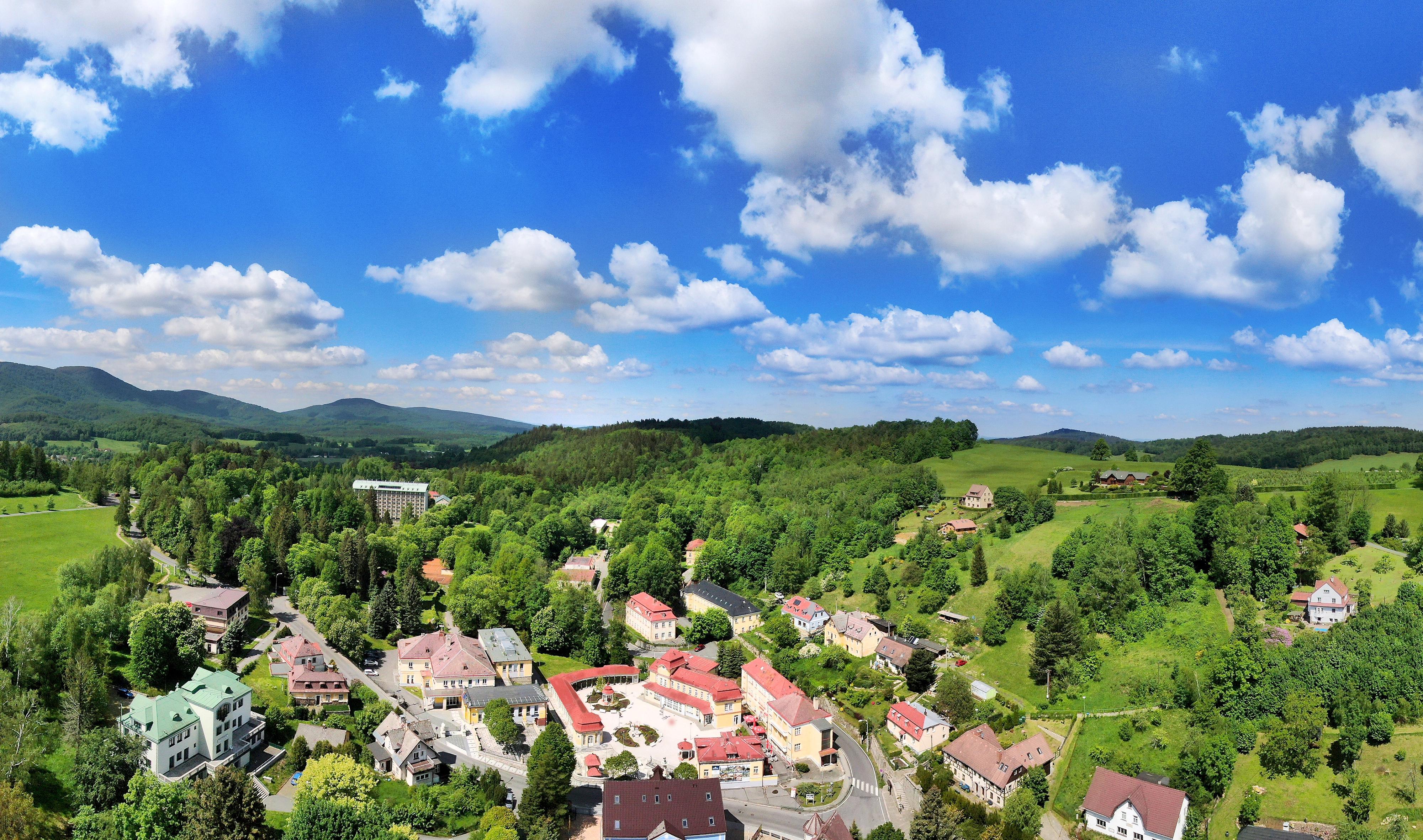 Tenisové kurty - LÁZNĚ LIBVERDA, a.s. foto 4