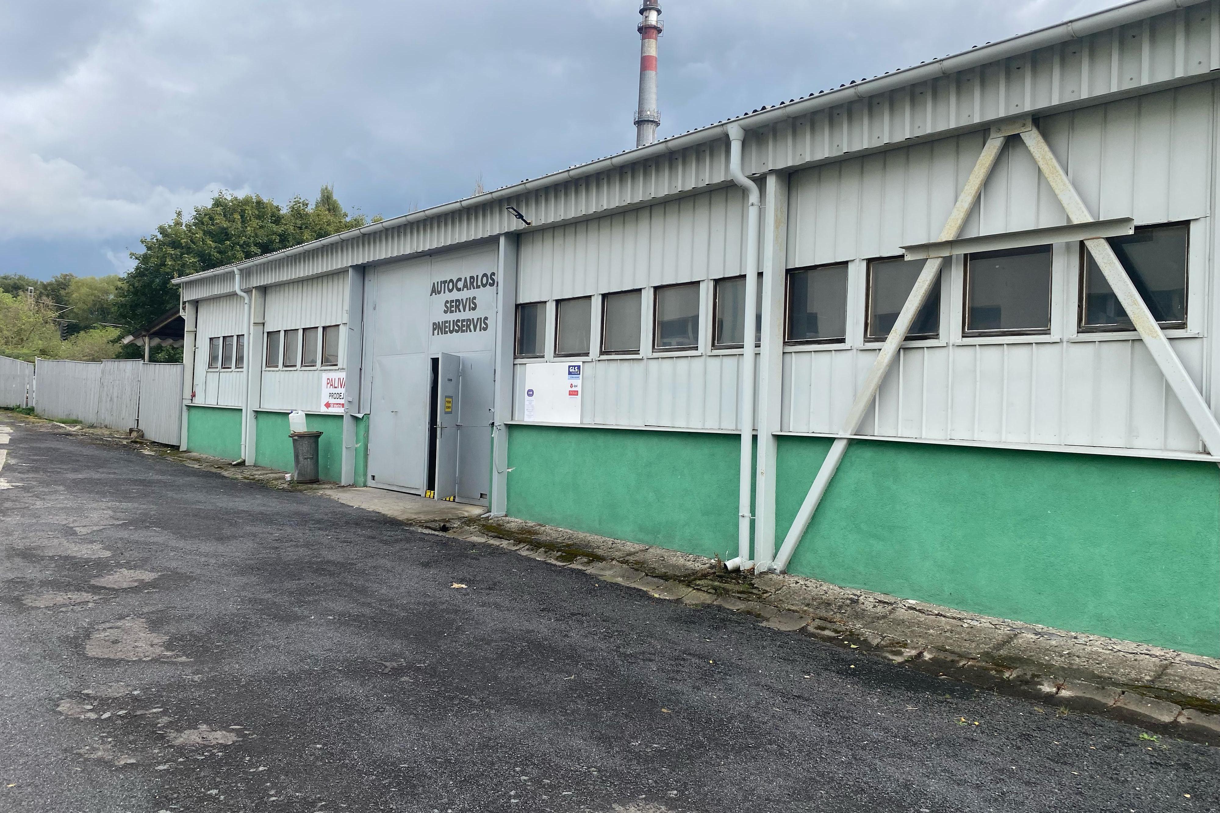 AutoCarlos Pneuservis a Servis