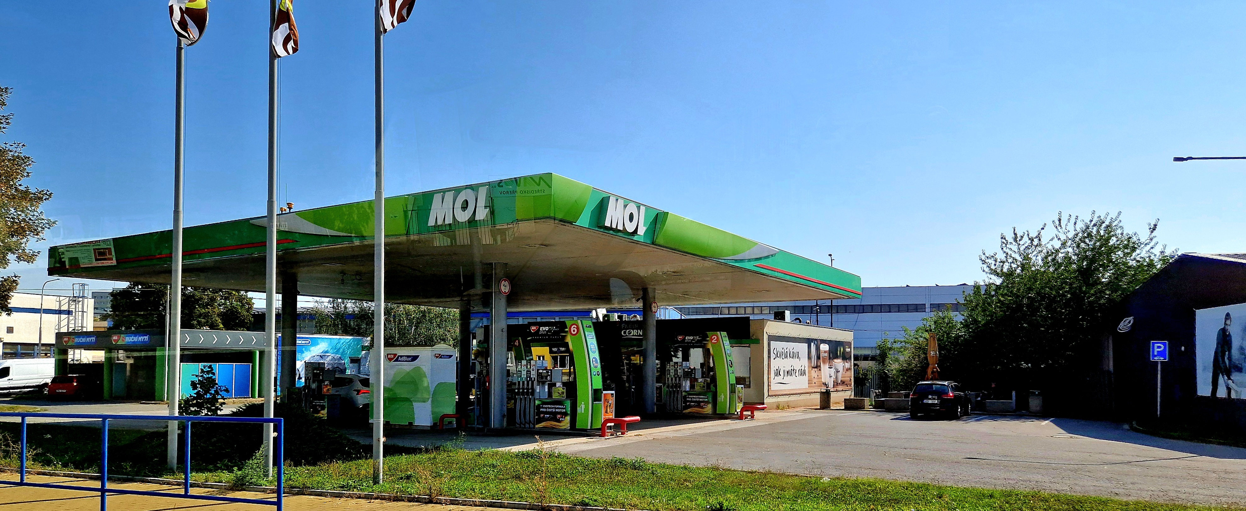 MOL foto 5