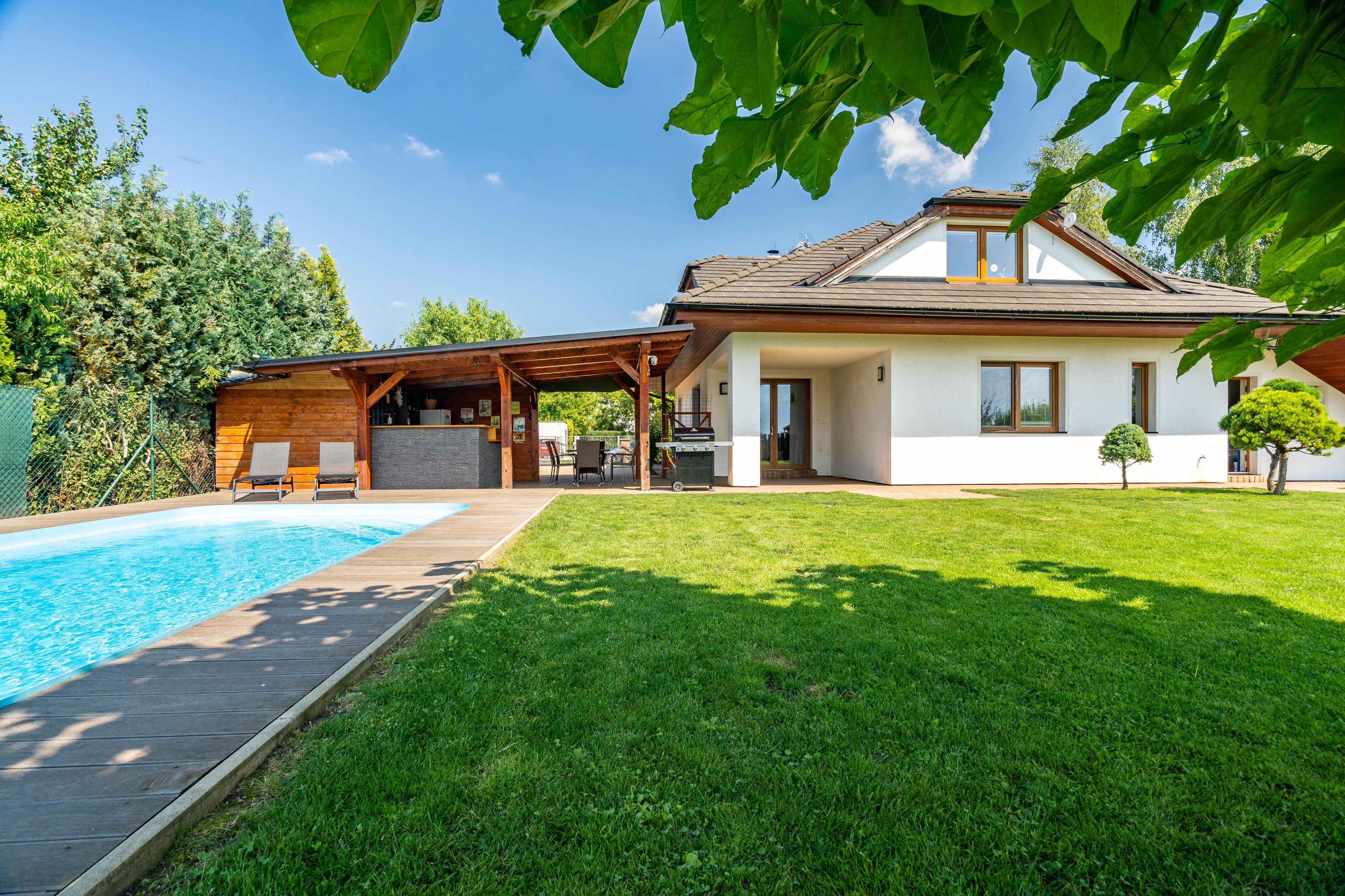 TOP MAKLÉŘKY - Lenka Bitrmanová  - realitní makléřka foto 5