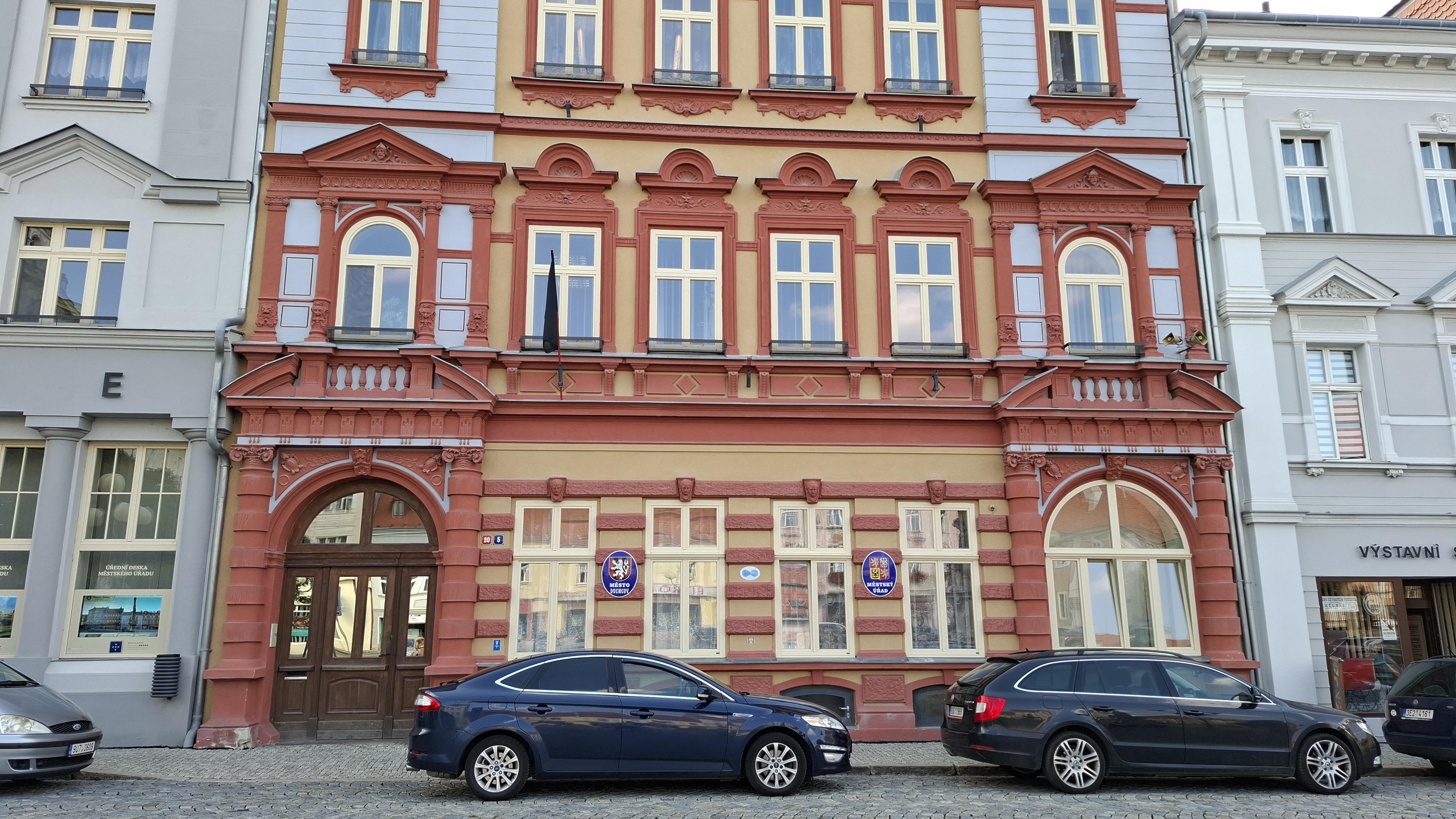 Duchcov - městský úřad foto 3