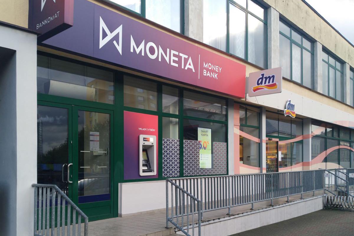 MONETA Money Bank