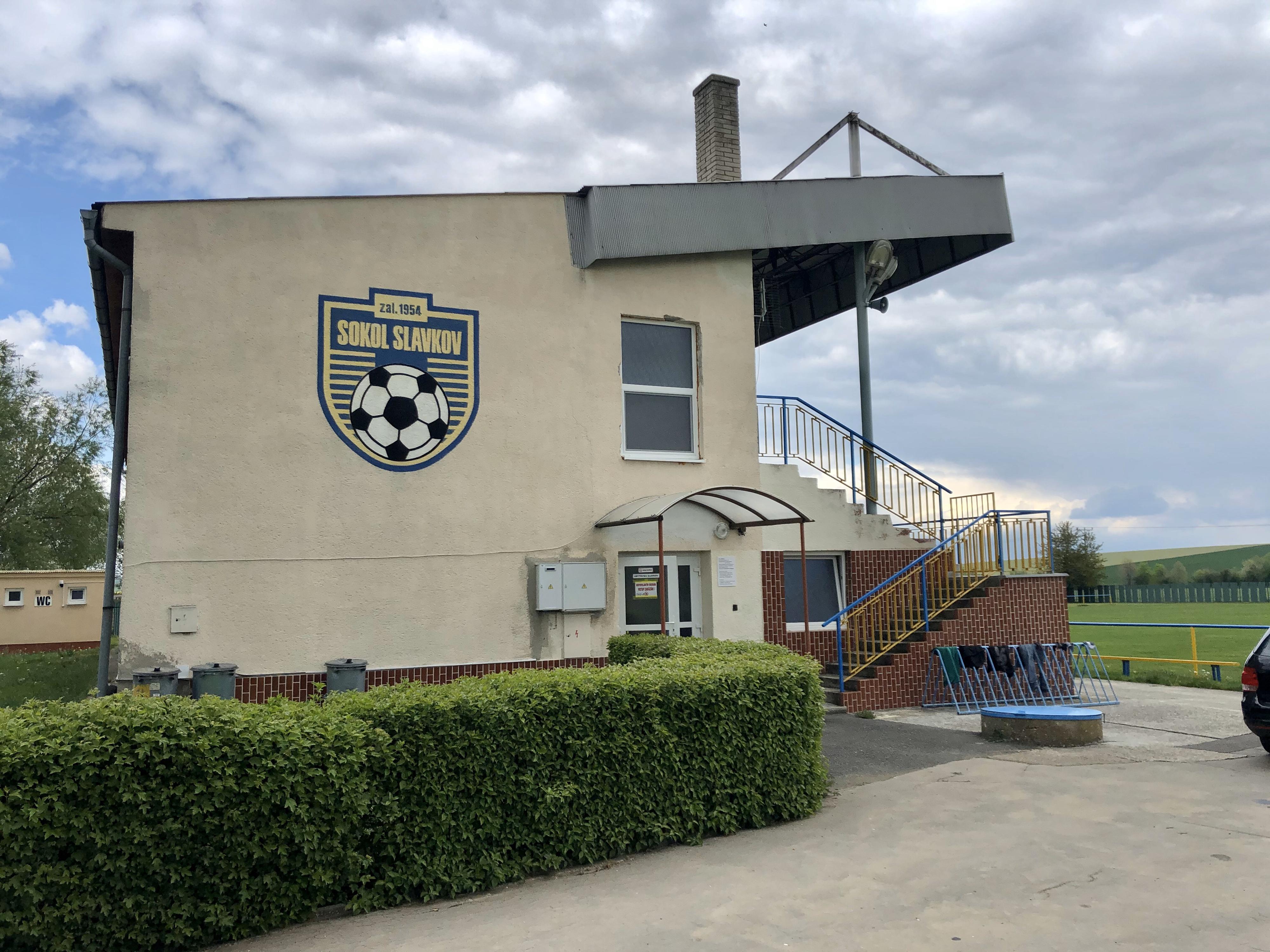 Fotbalové hřiště Slavkov foto 2