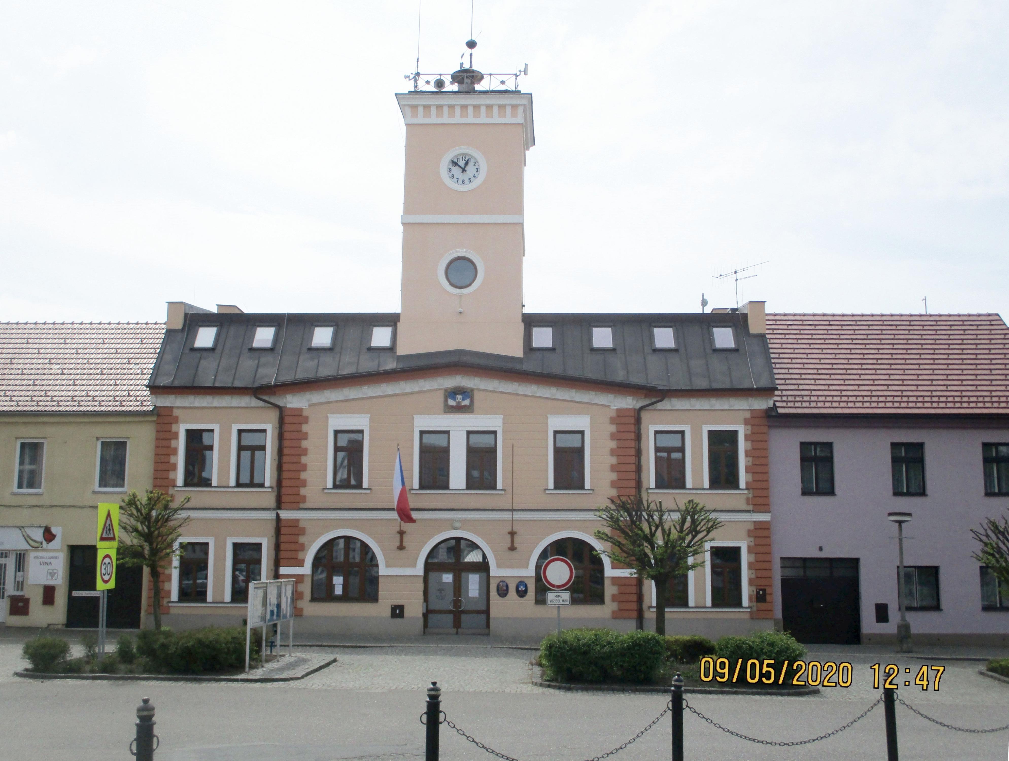 Městský úřad Dolní Bousov foto 3