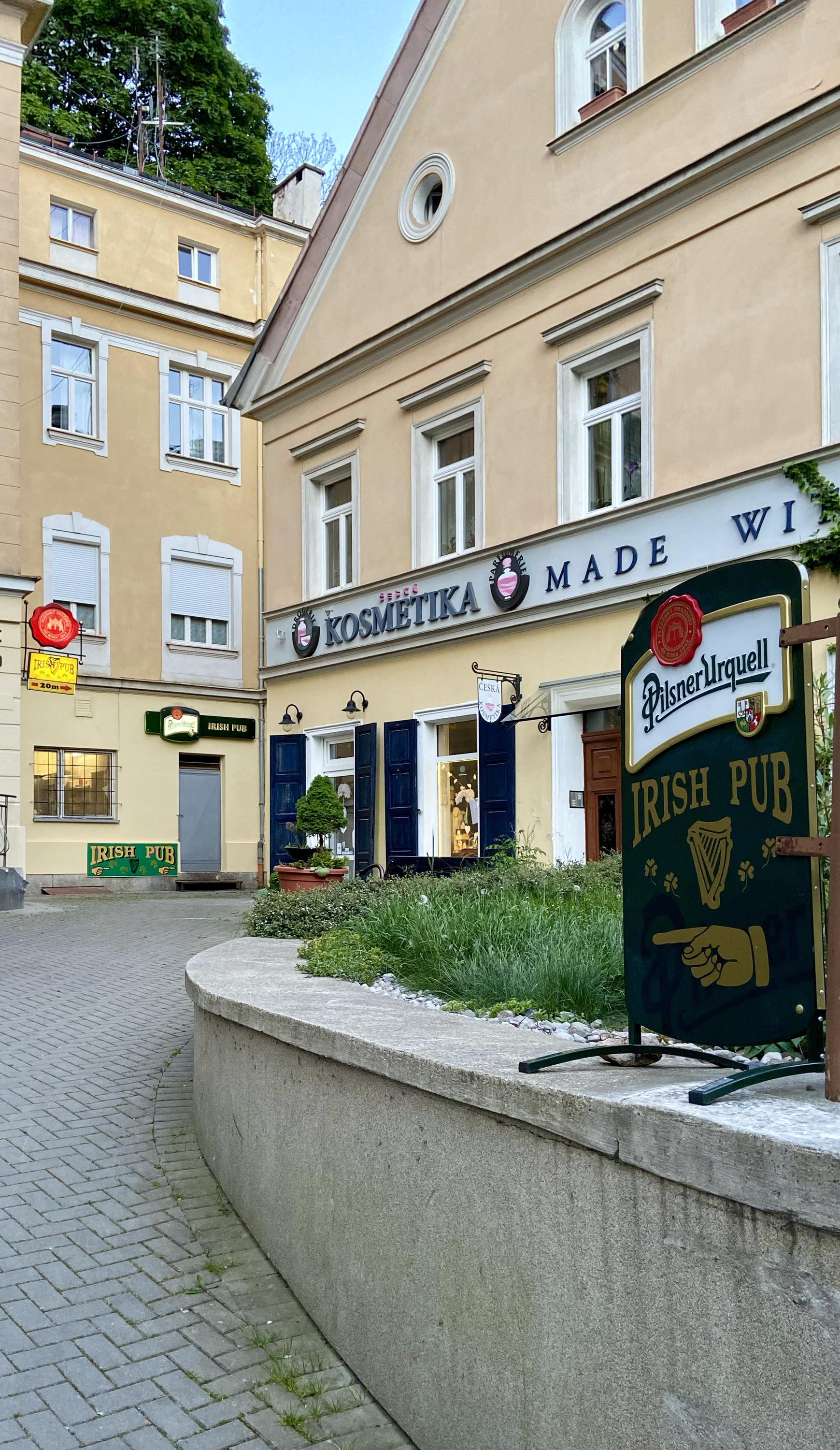 IRISH PUB foto 4