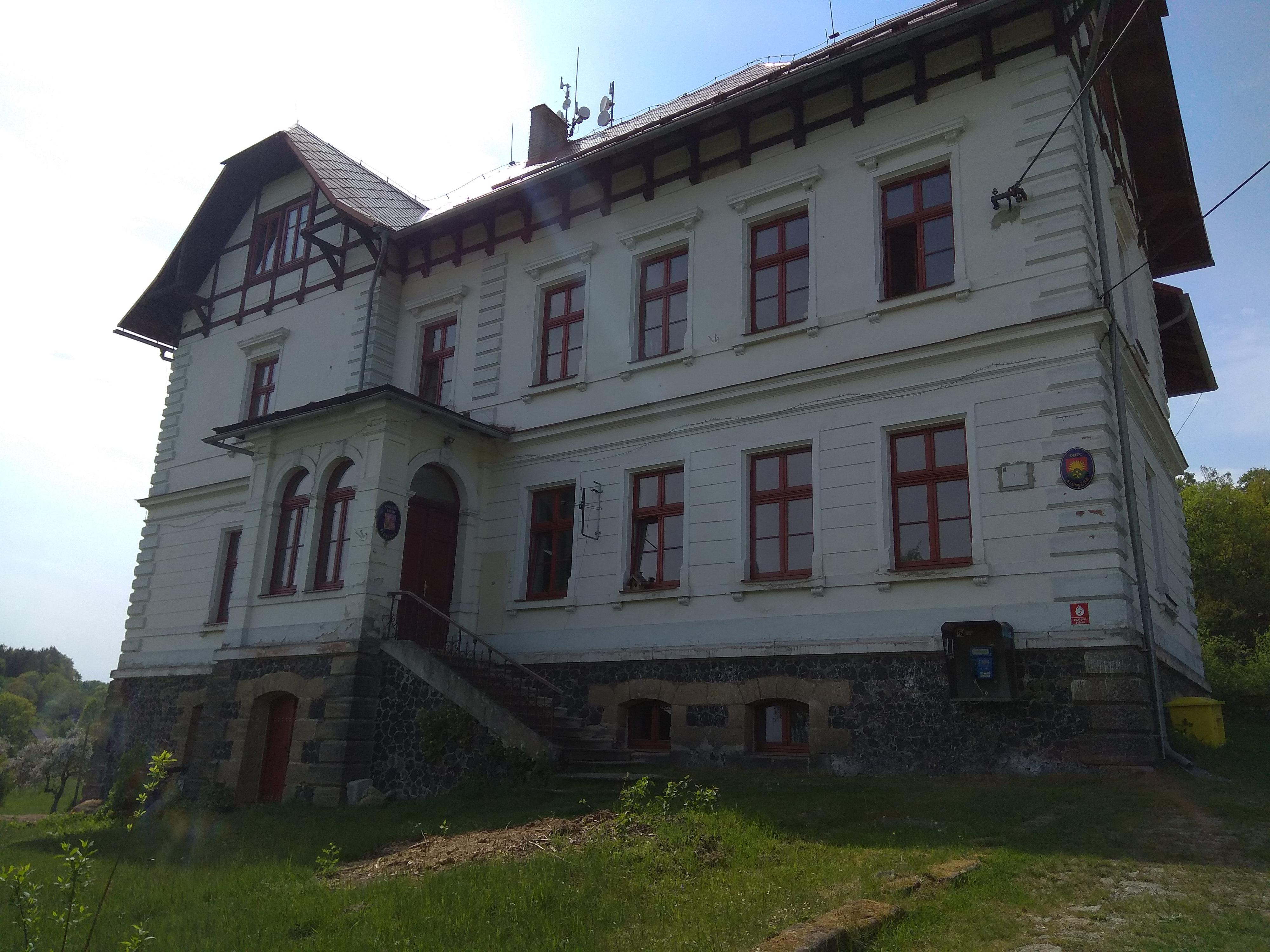 Slunečná - knihovna foto 2