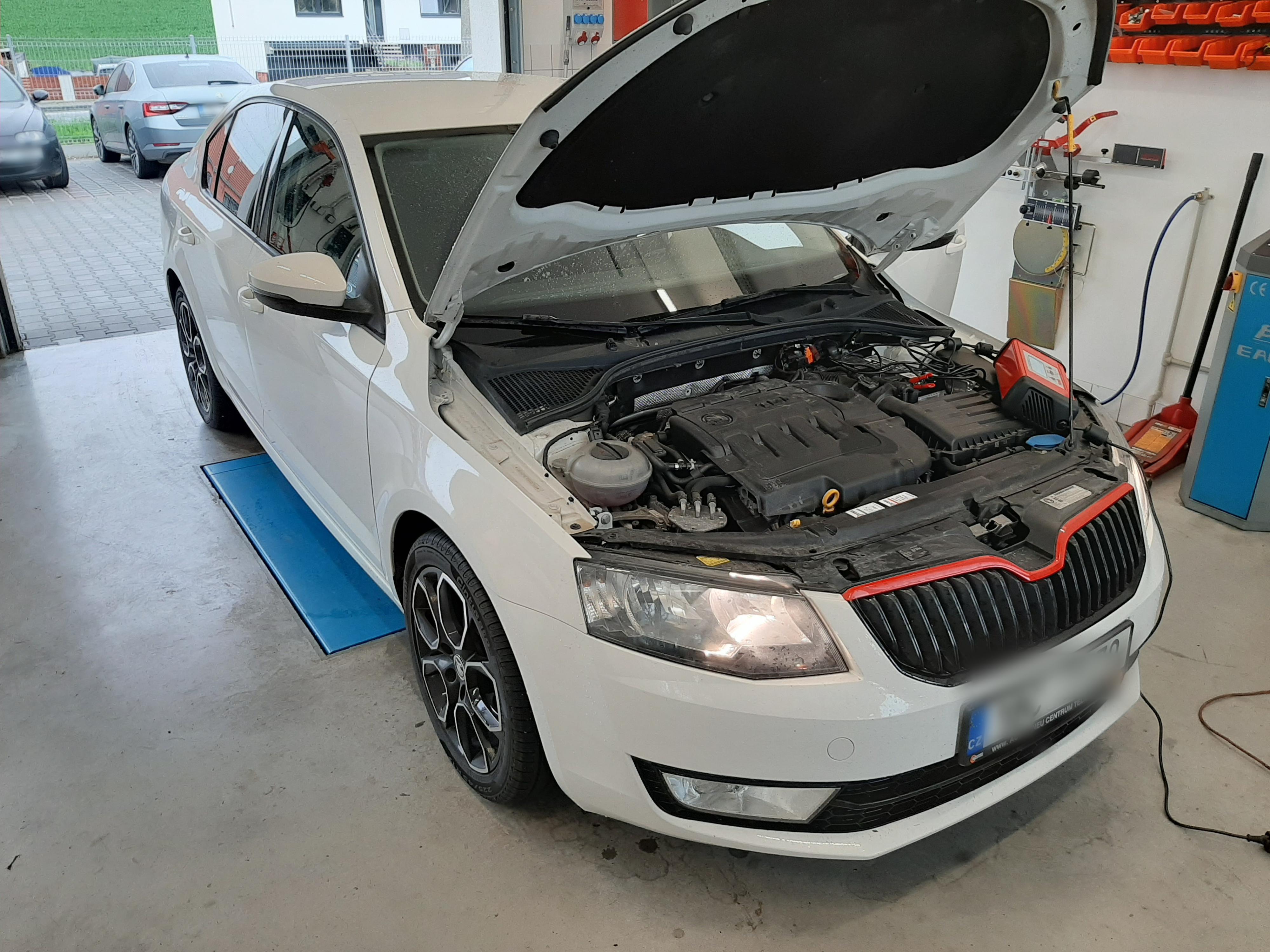 Autoservis Tomáš Widecký foto 3