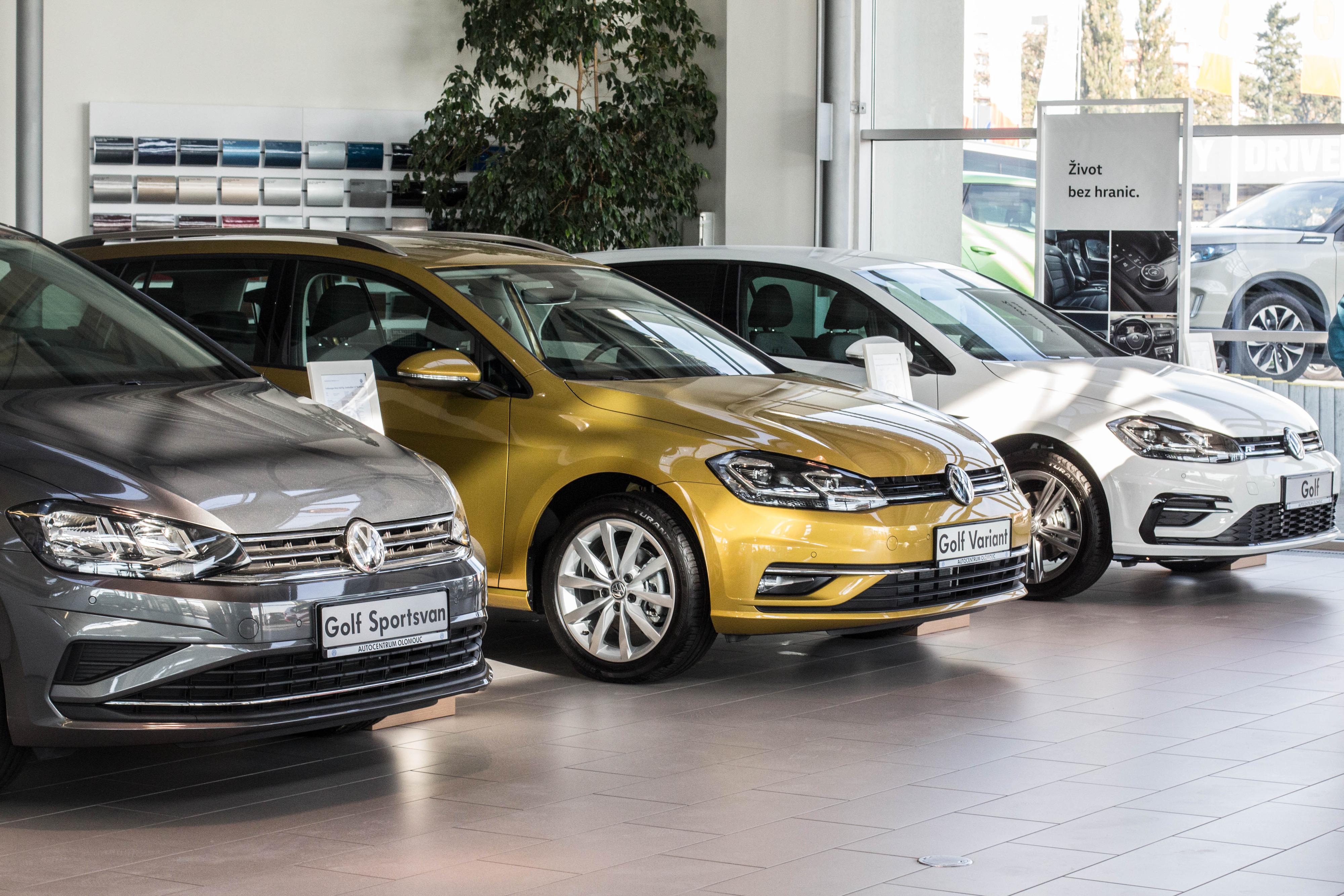 AUTOCENTRUM OLOMOUC s.r.o. - VW osobní a užitkové vozy foto 5