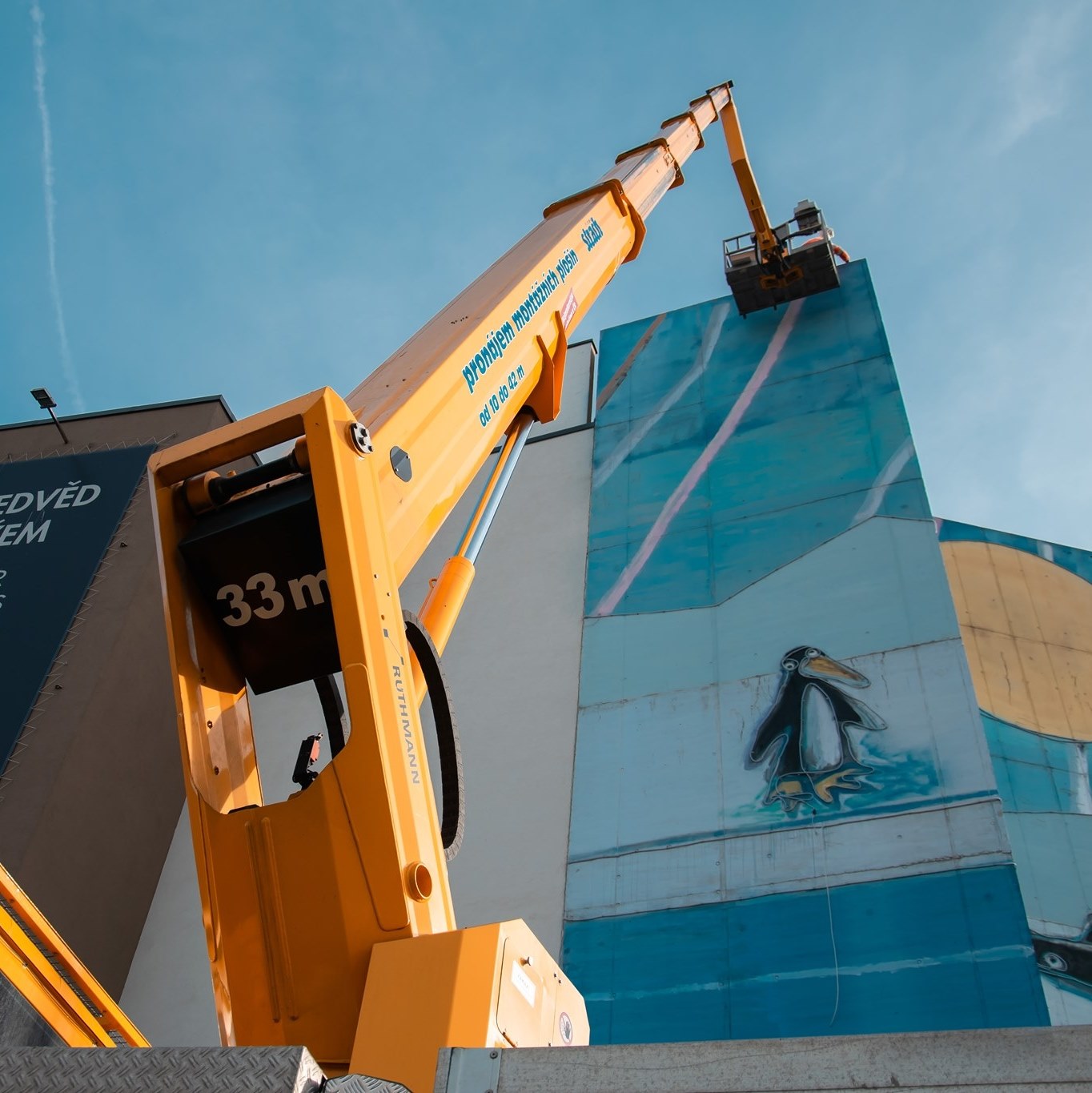 Pronájem plošin VALUT-DOPRAVA s.r.o. foto 3