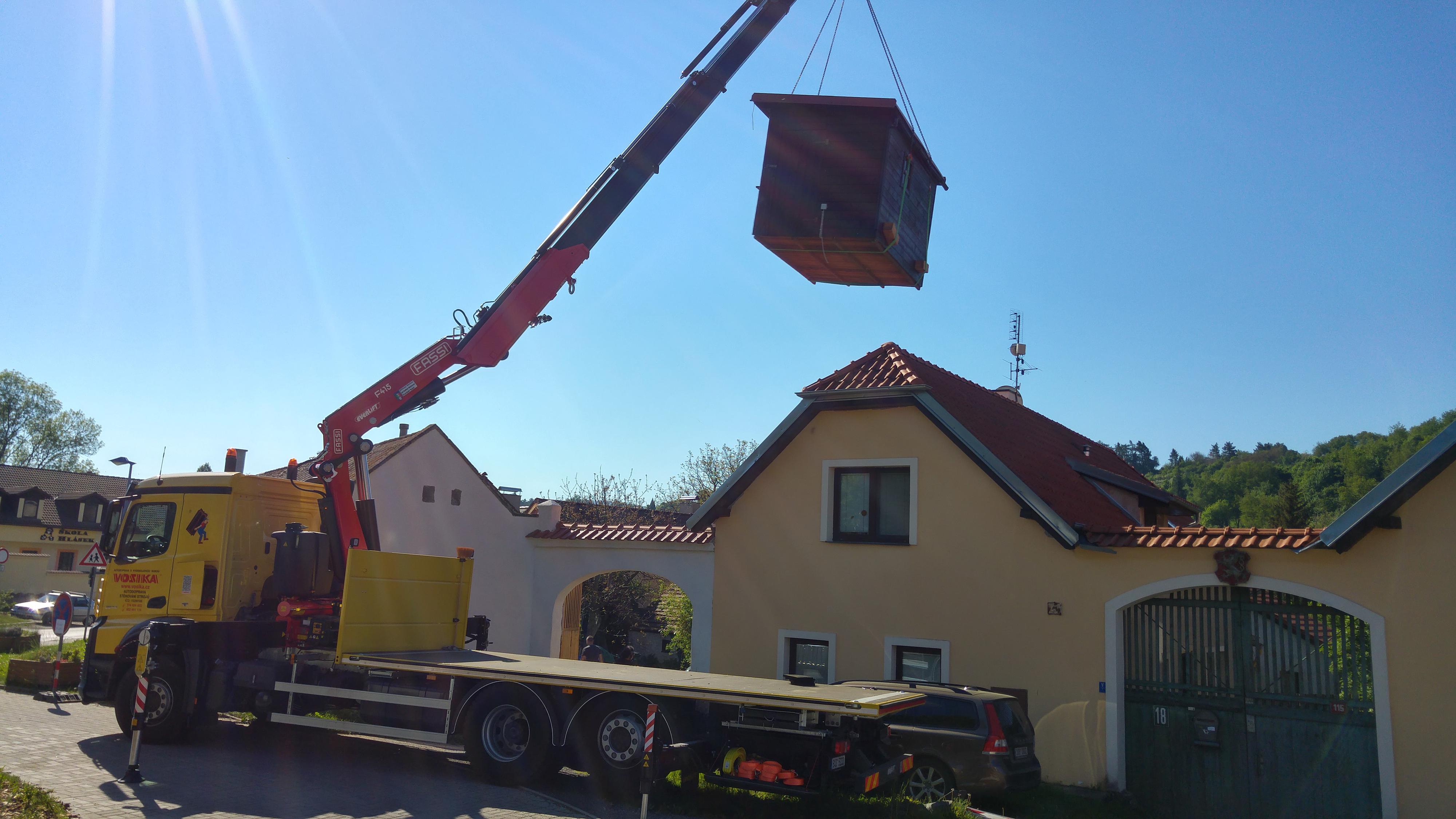 VOSIKA - Stěhování strojů, autodoprava s hydraulickou rukou foto 4