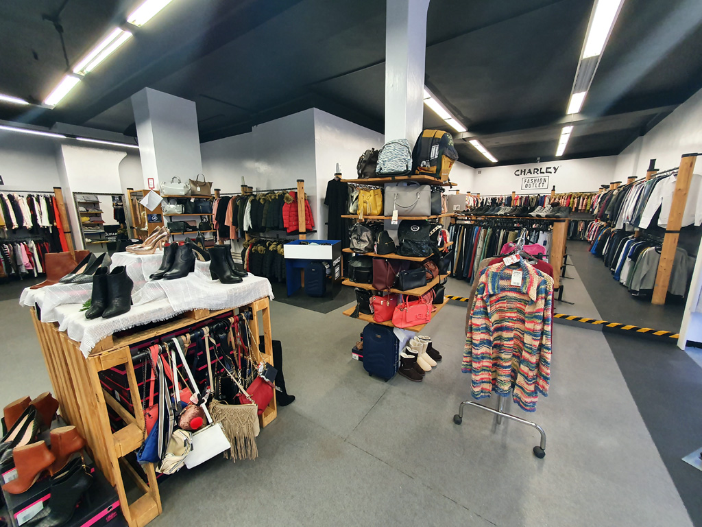 CHARLEY –  outlet foto 3