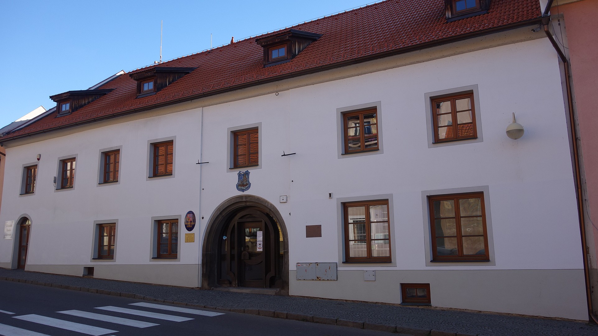 Husinec - městský úřad foto 2