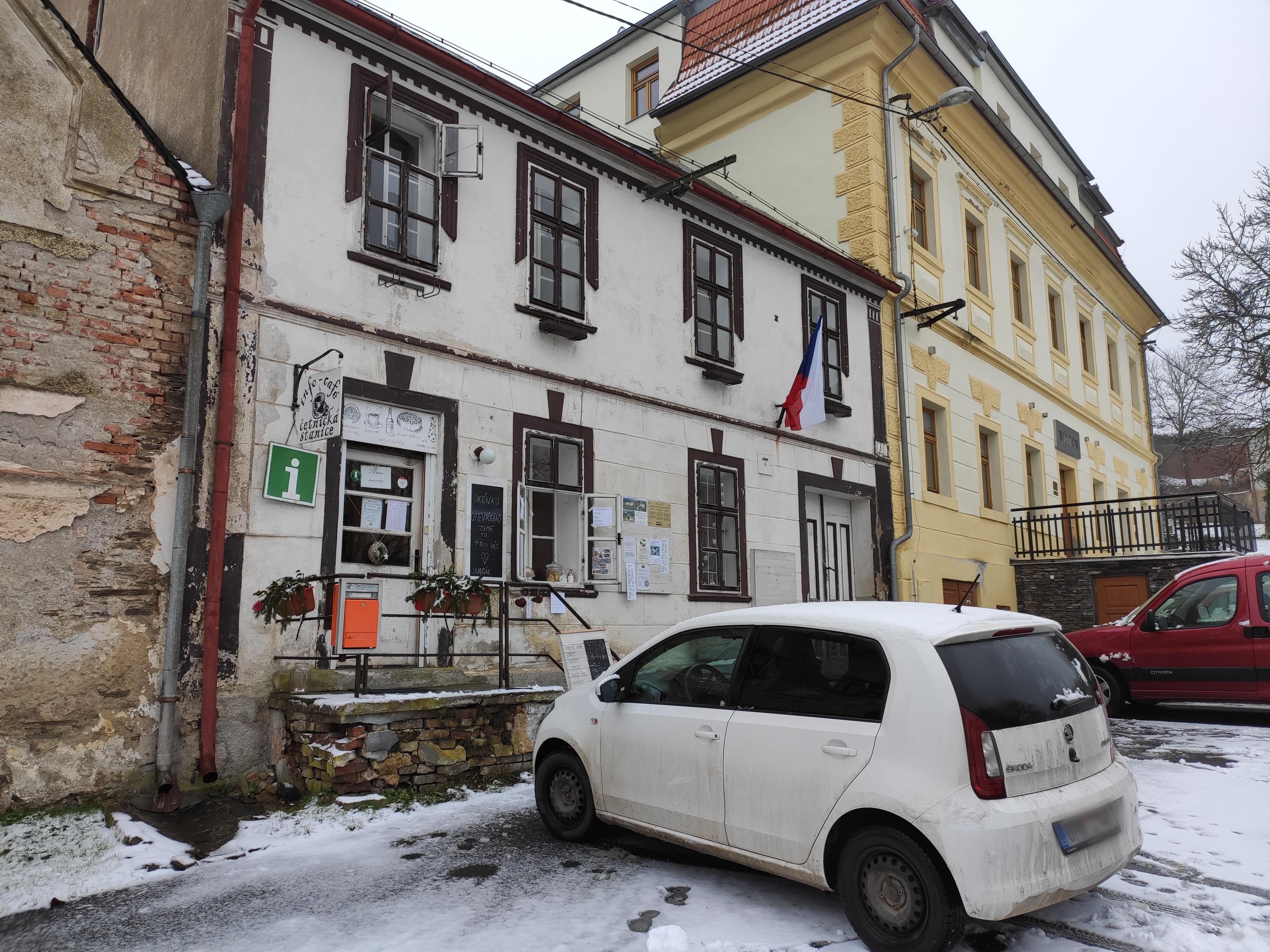 Kavárna Četnická Stanice foto 6