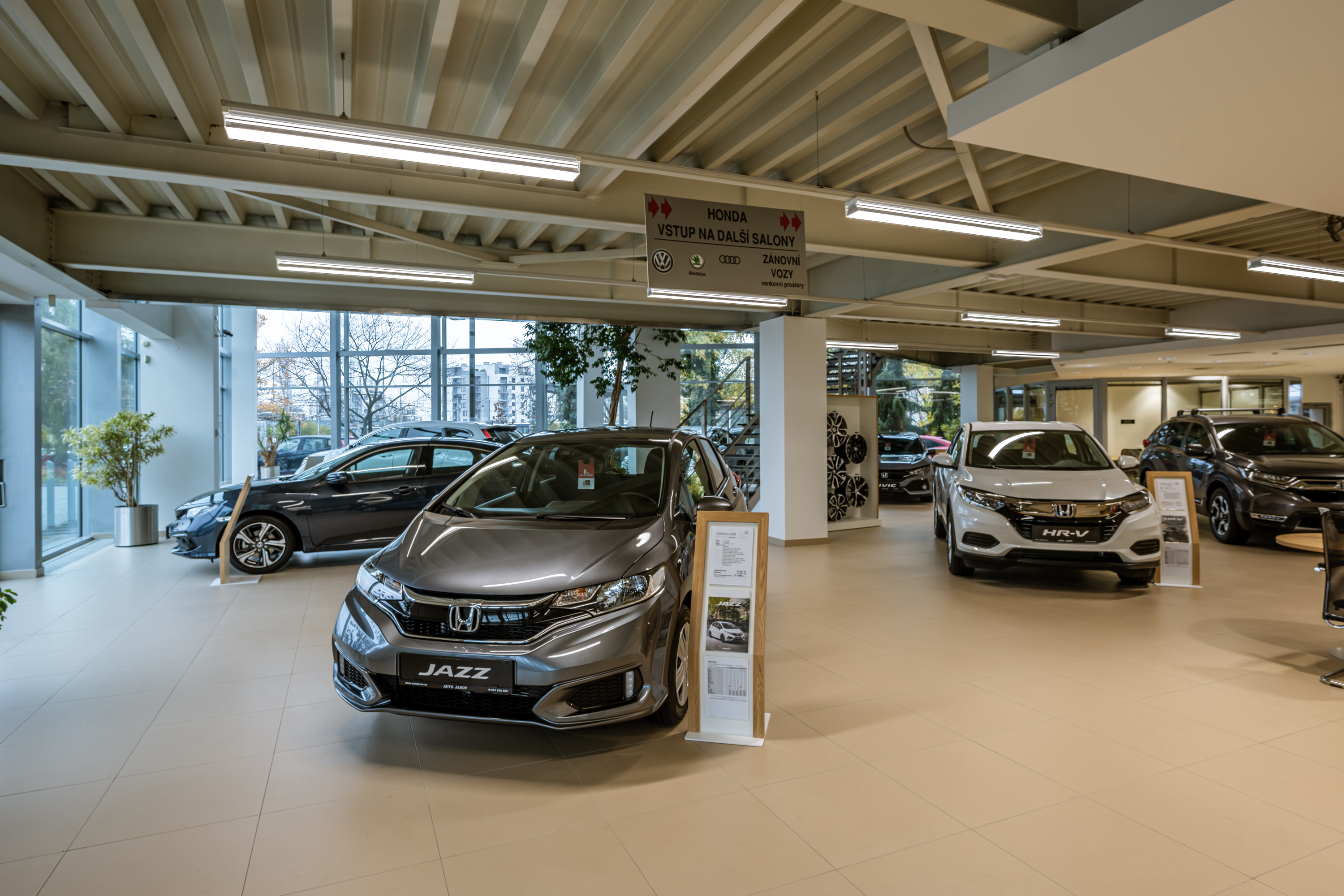 AUTO JAROV - Honda foto 2