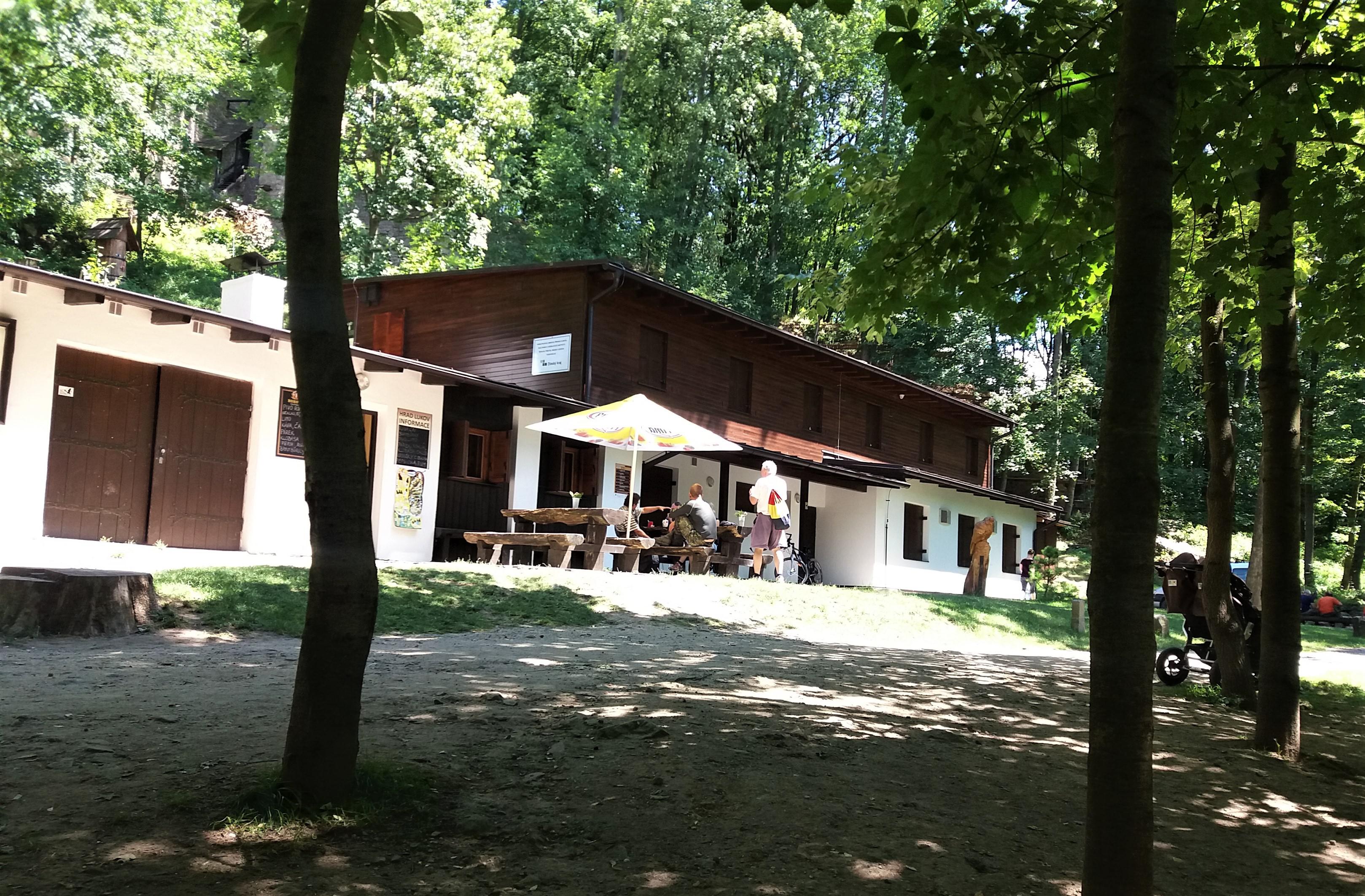 Hospůdka na hradě Lukov foto 3