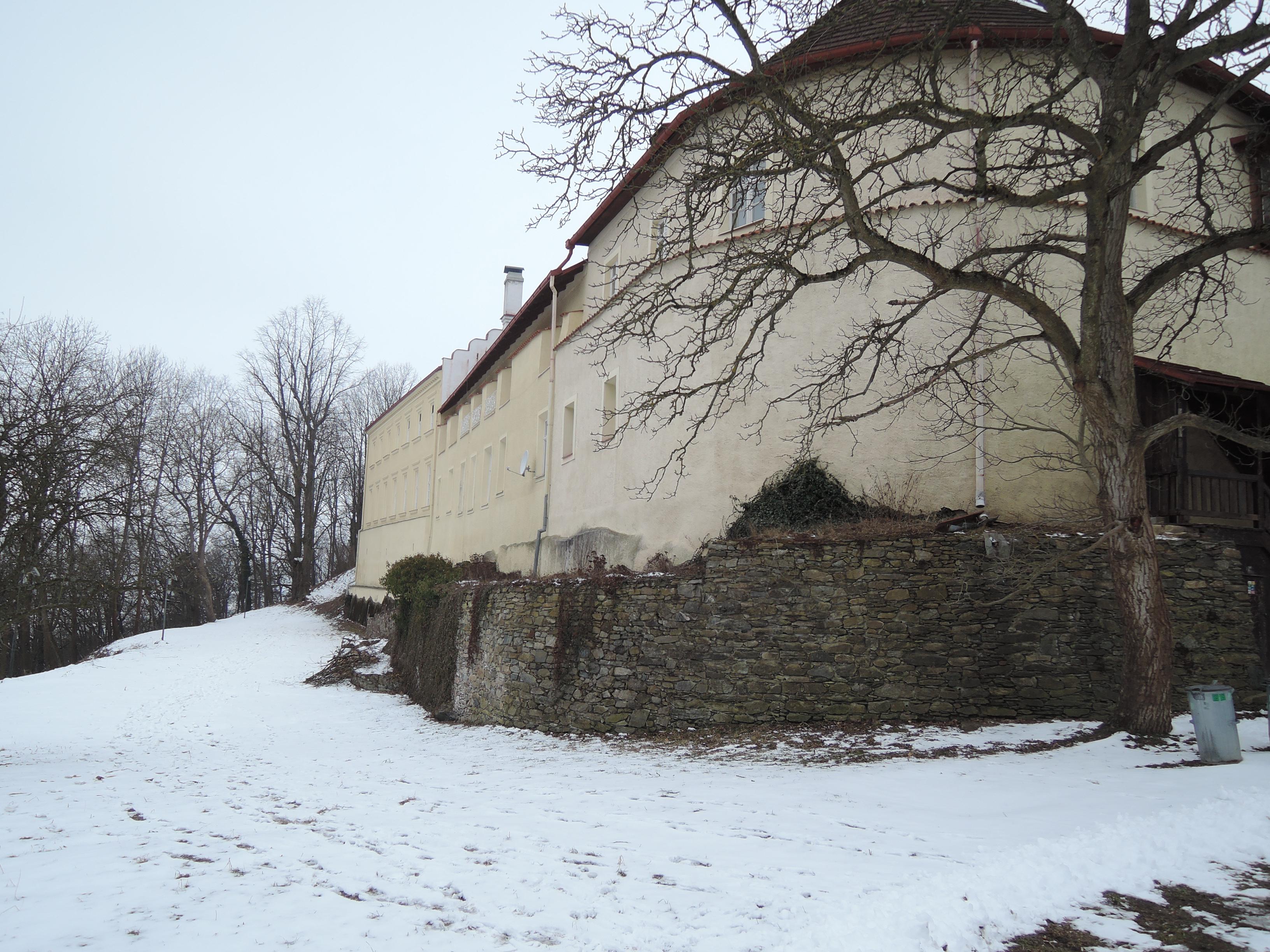 Galerie, hrad, zámek Klenová foto 6