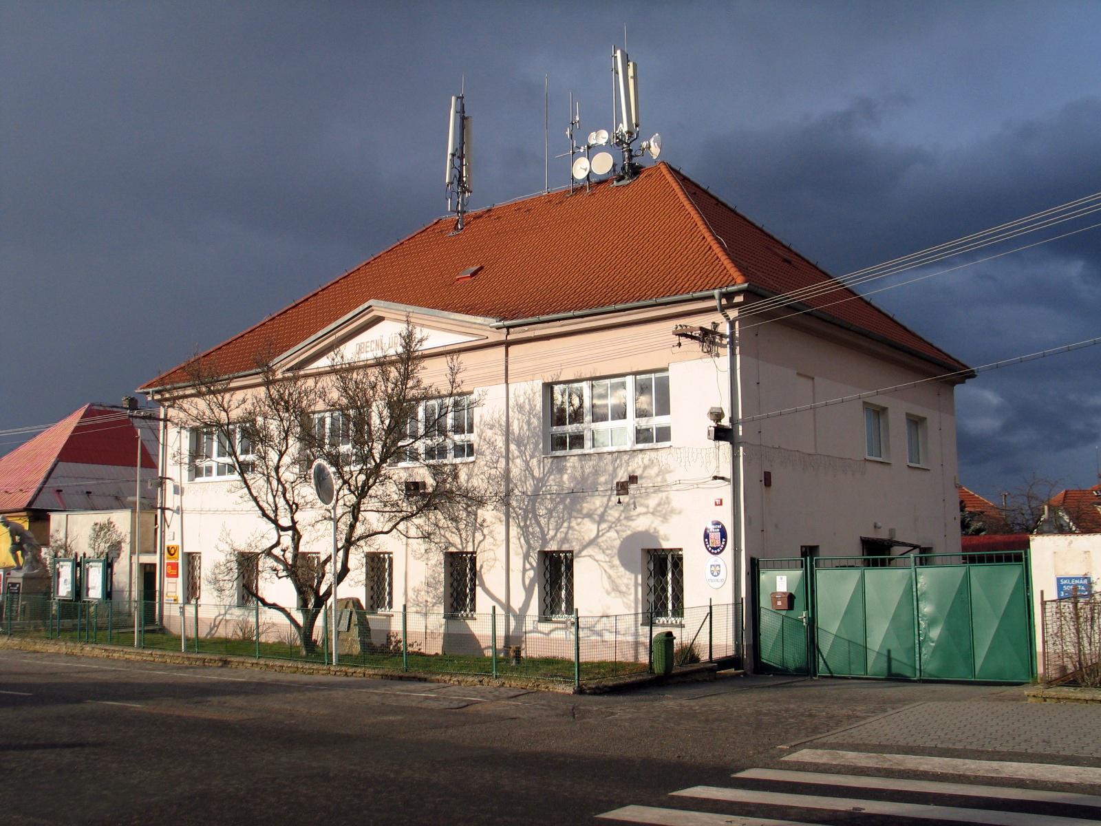 Středokluky - obecní úřad