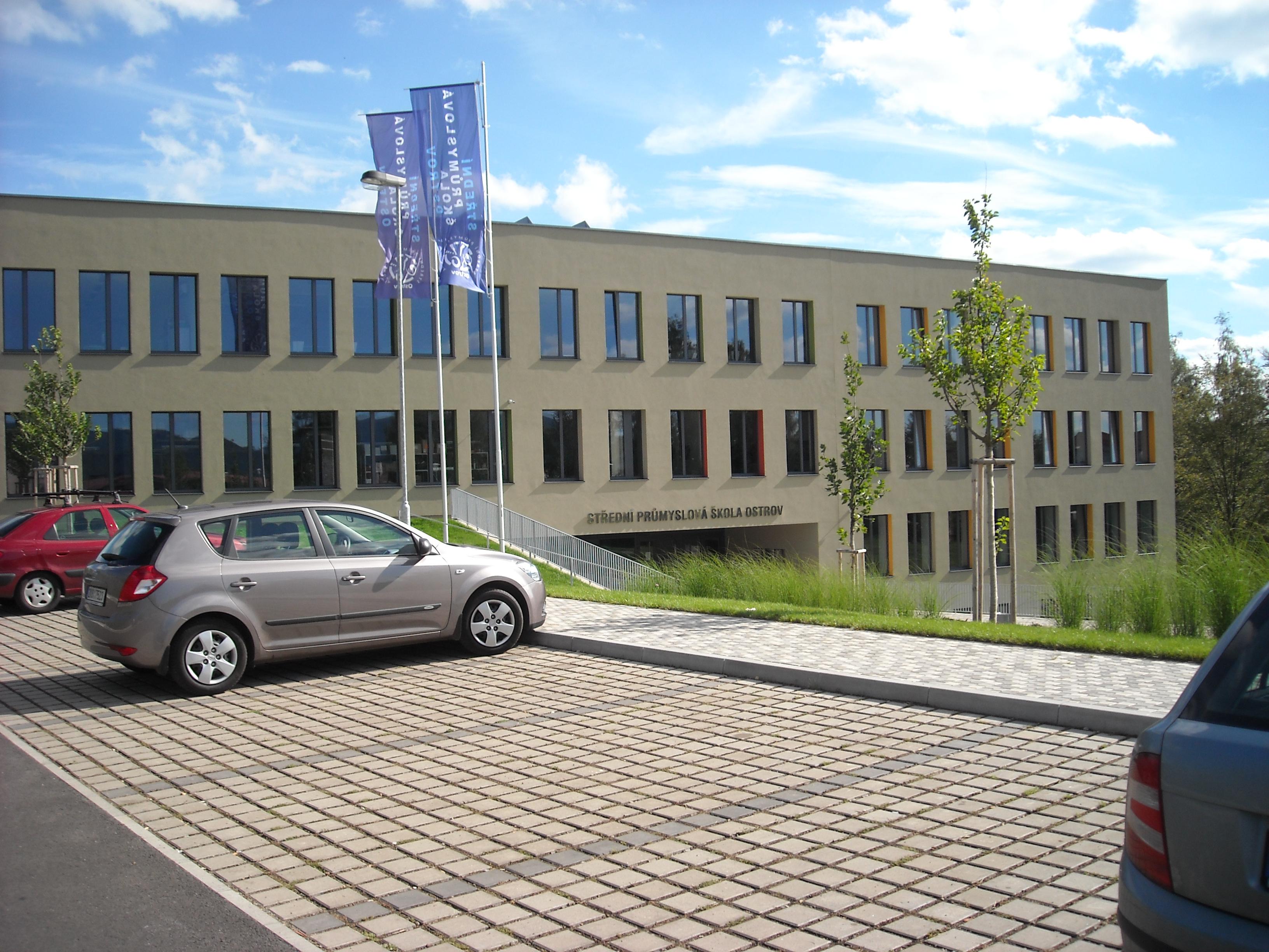 Střední průmyslová škola Ostrov foto 6