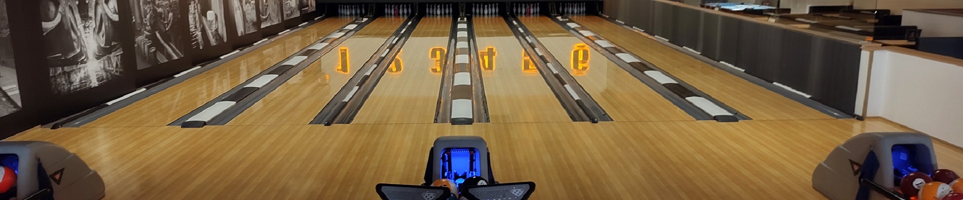 Úvodní obrázek Bowling Smíchov & Garage Billiards