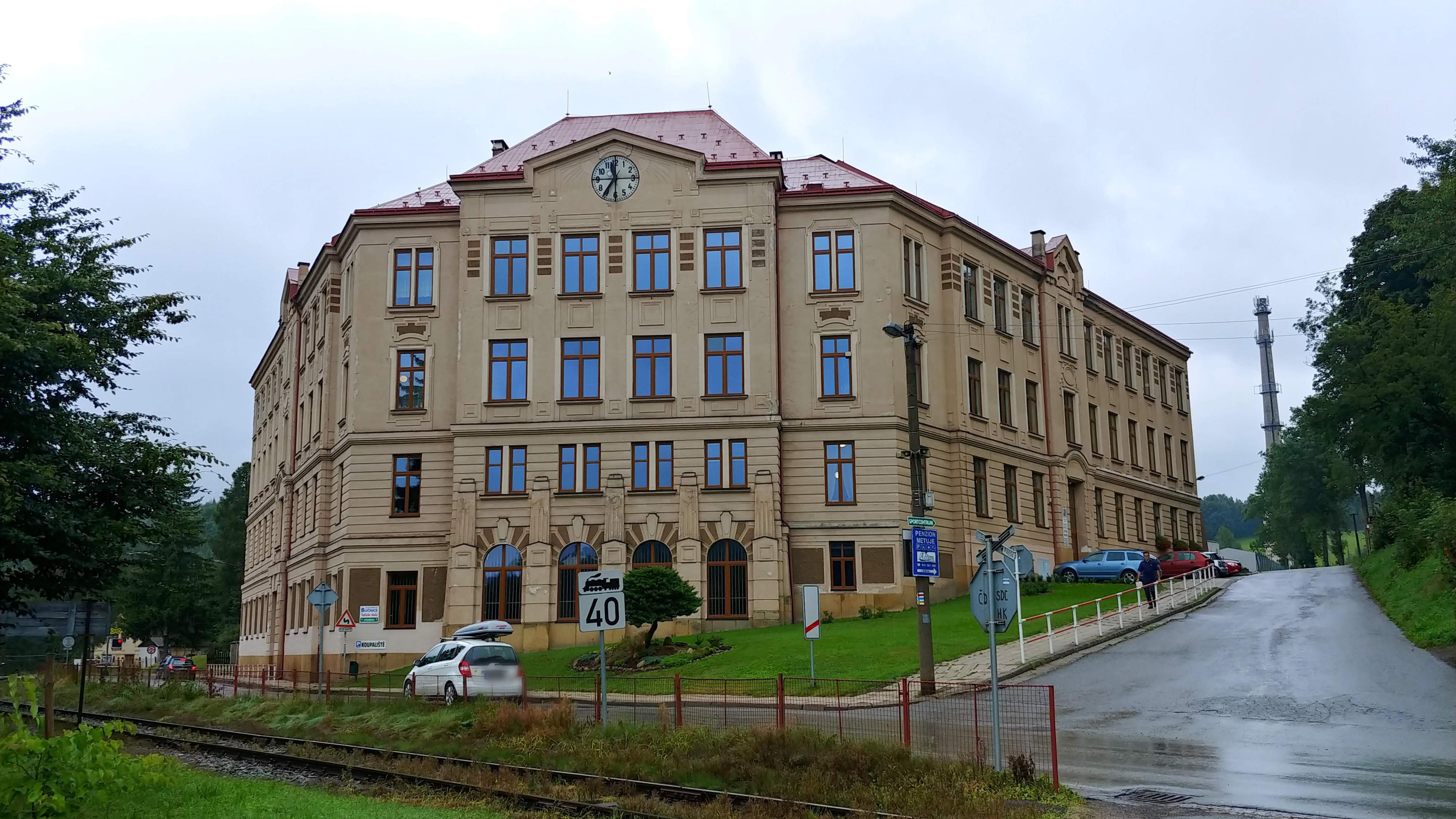 ZŠ a MŠ, Teplice nad Metují foto 4