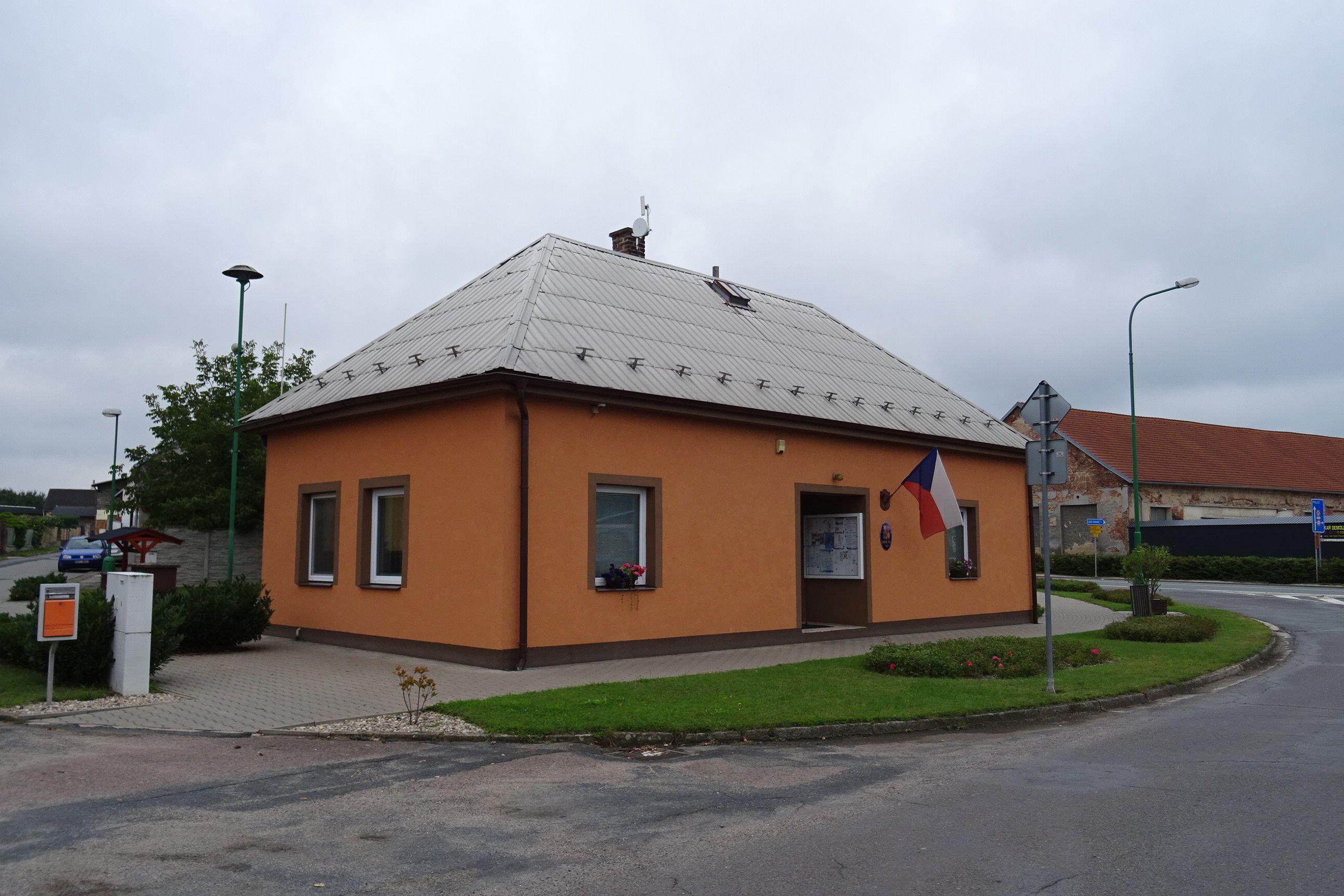 Valy - obecní úřad