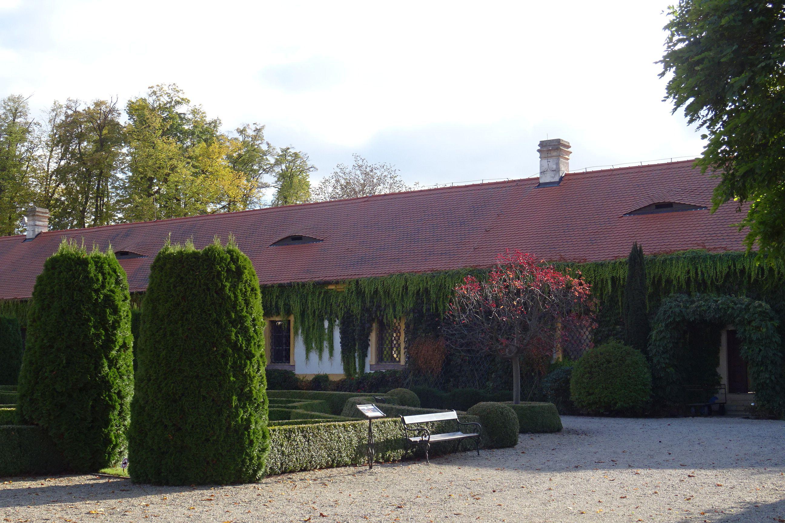 Zámek Jemniště - ubytování foto 2