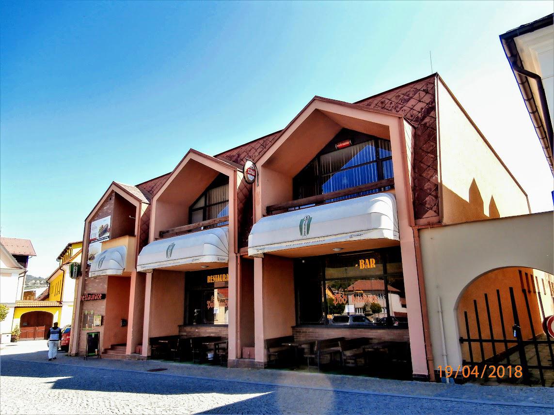 Restaurace Pod hradem foto 3