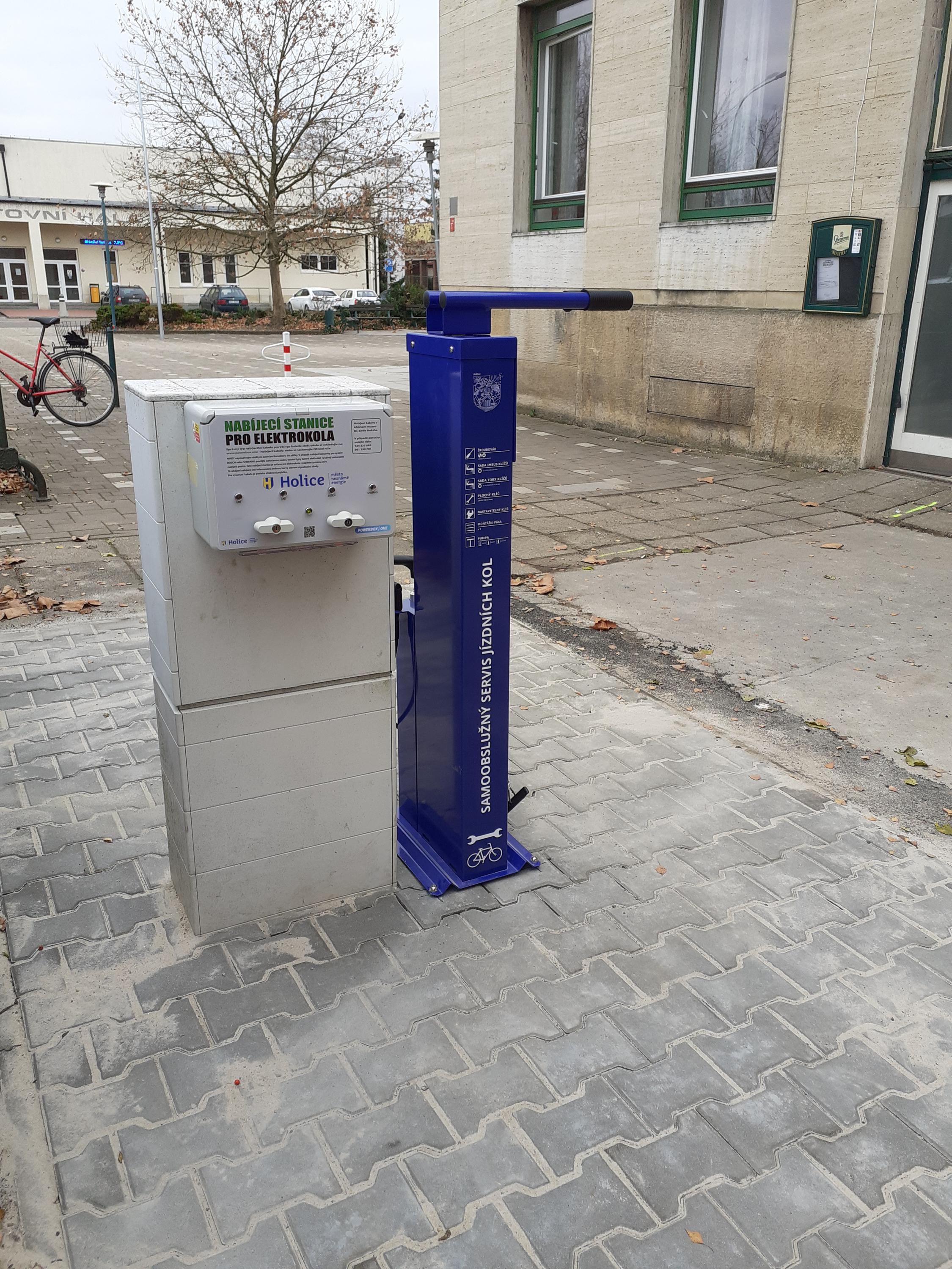 Nabíjecí stanice Africké muzeum Dr. Emila Holuba foto 2