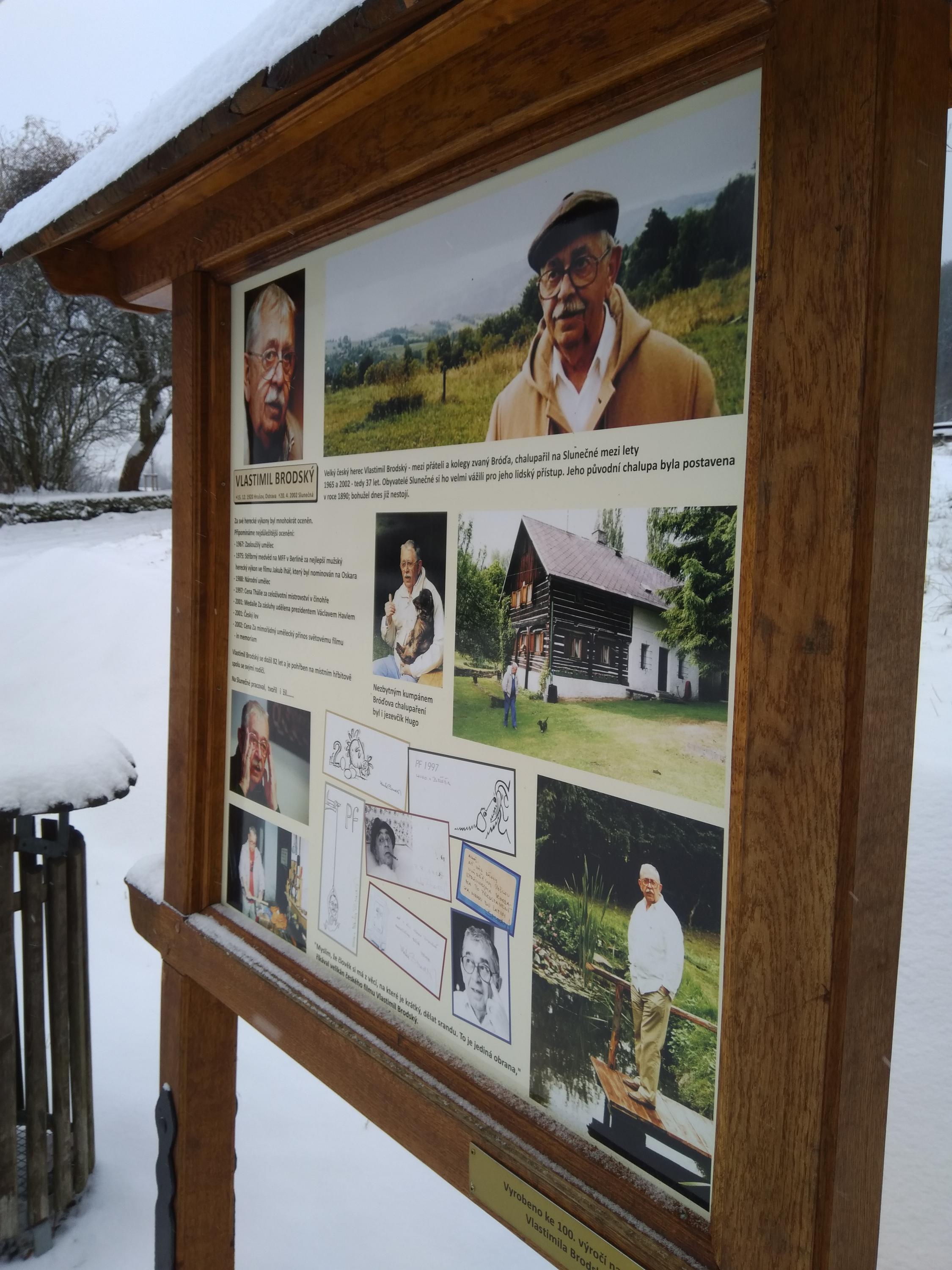 Slunečná - obecní úřad foto 5