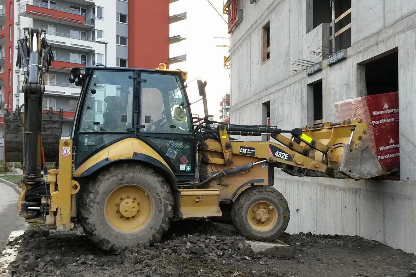 Lukáš Chlumský EARTHWORKS, s.r.o.