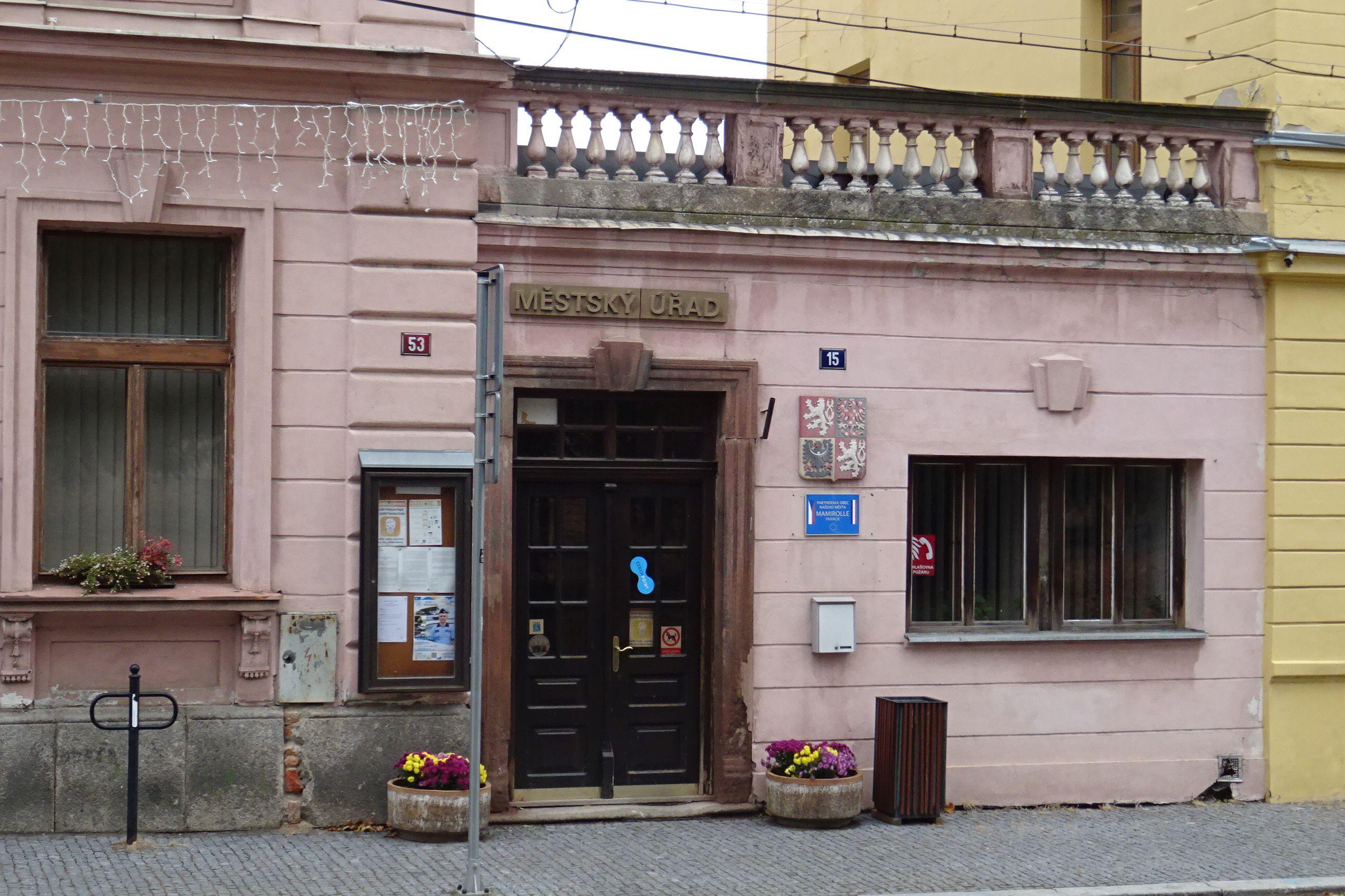 Kostelec nad Černými lesy - městský úřad foto 3