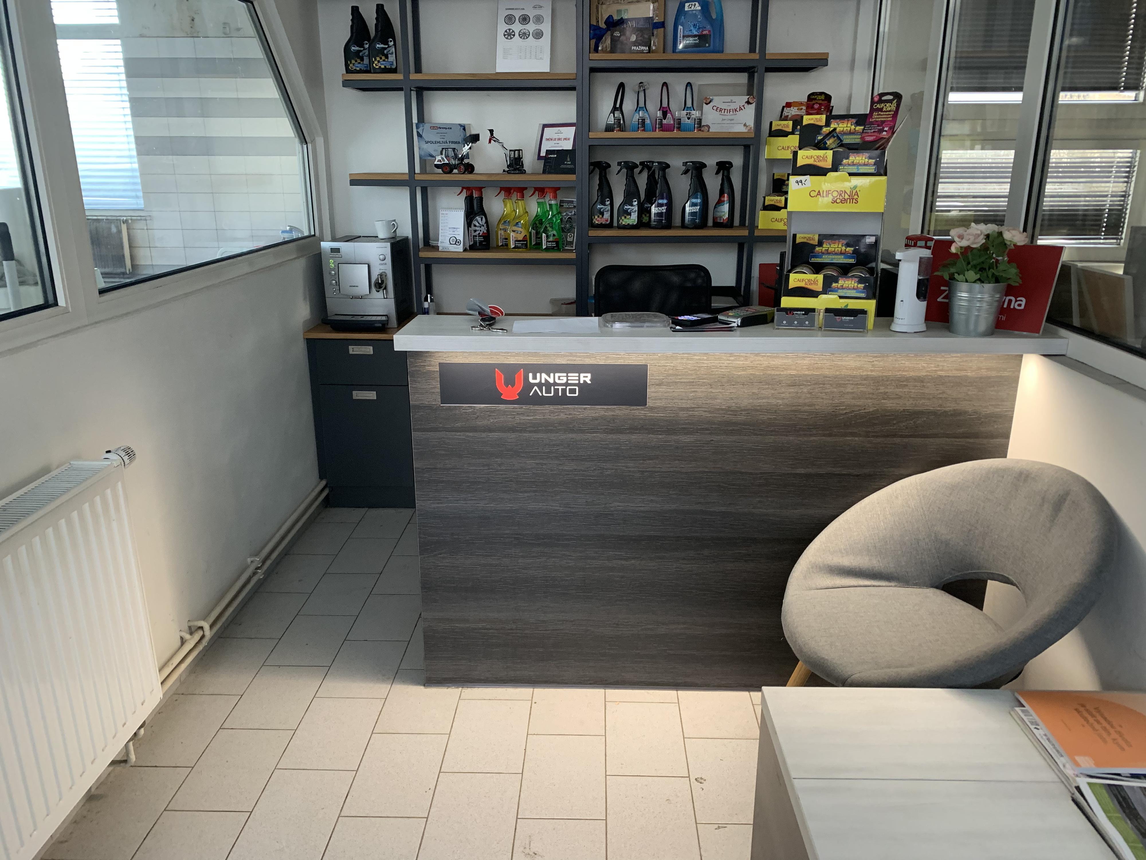 UNGER AUTO, ruční mytí - pneuservis foto 2