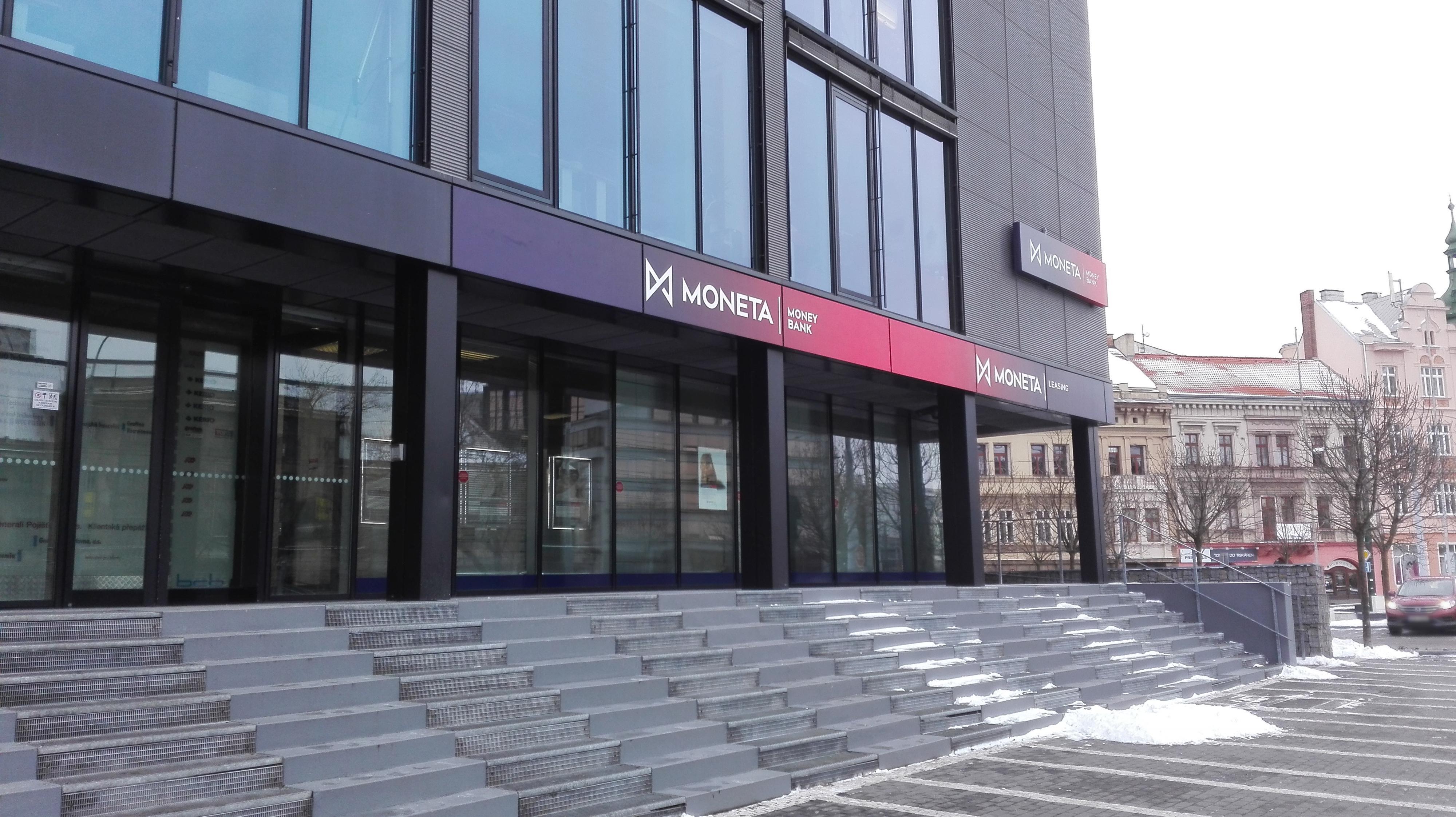 MONETA Money Bank foto 2