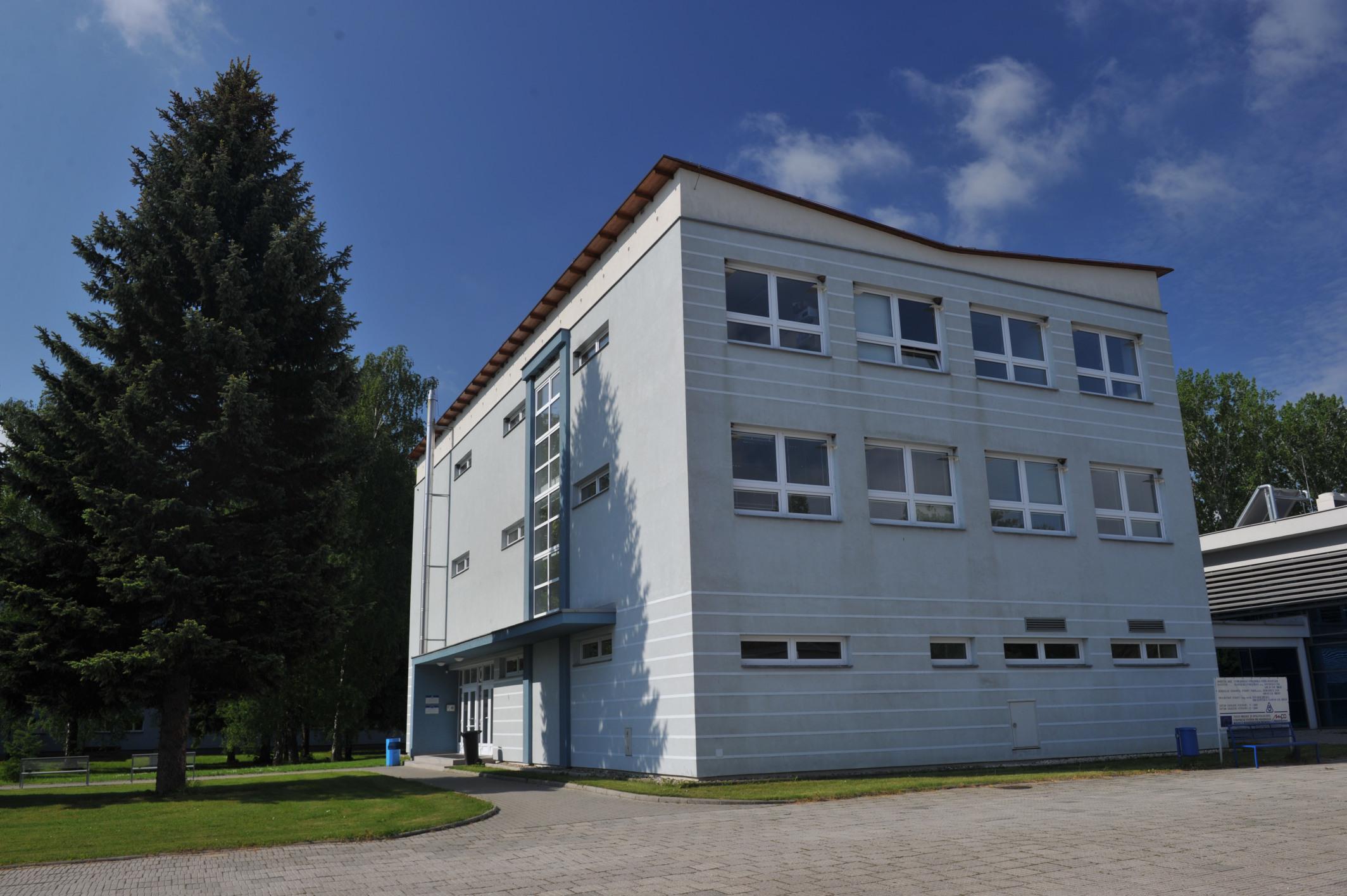 Střední průmyslová škola a Obchodní akademie Uherský Brod foto 2