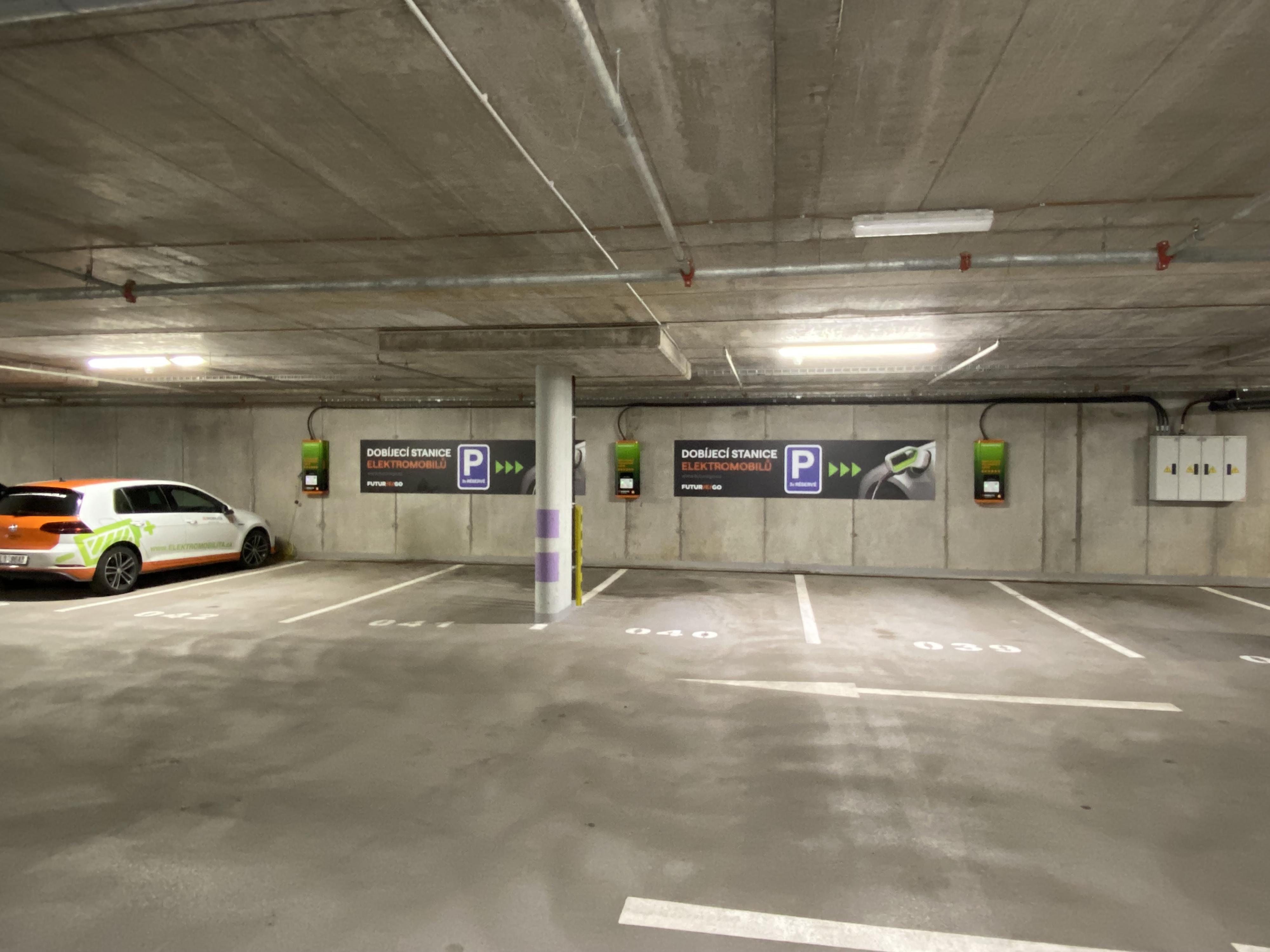 Nabíjecí stanice ČEZ foto 2