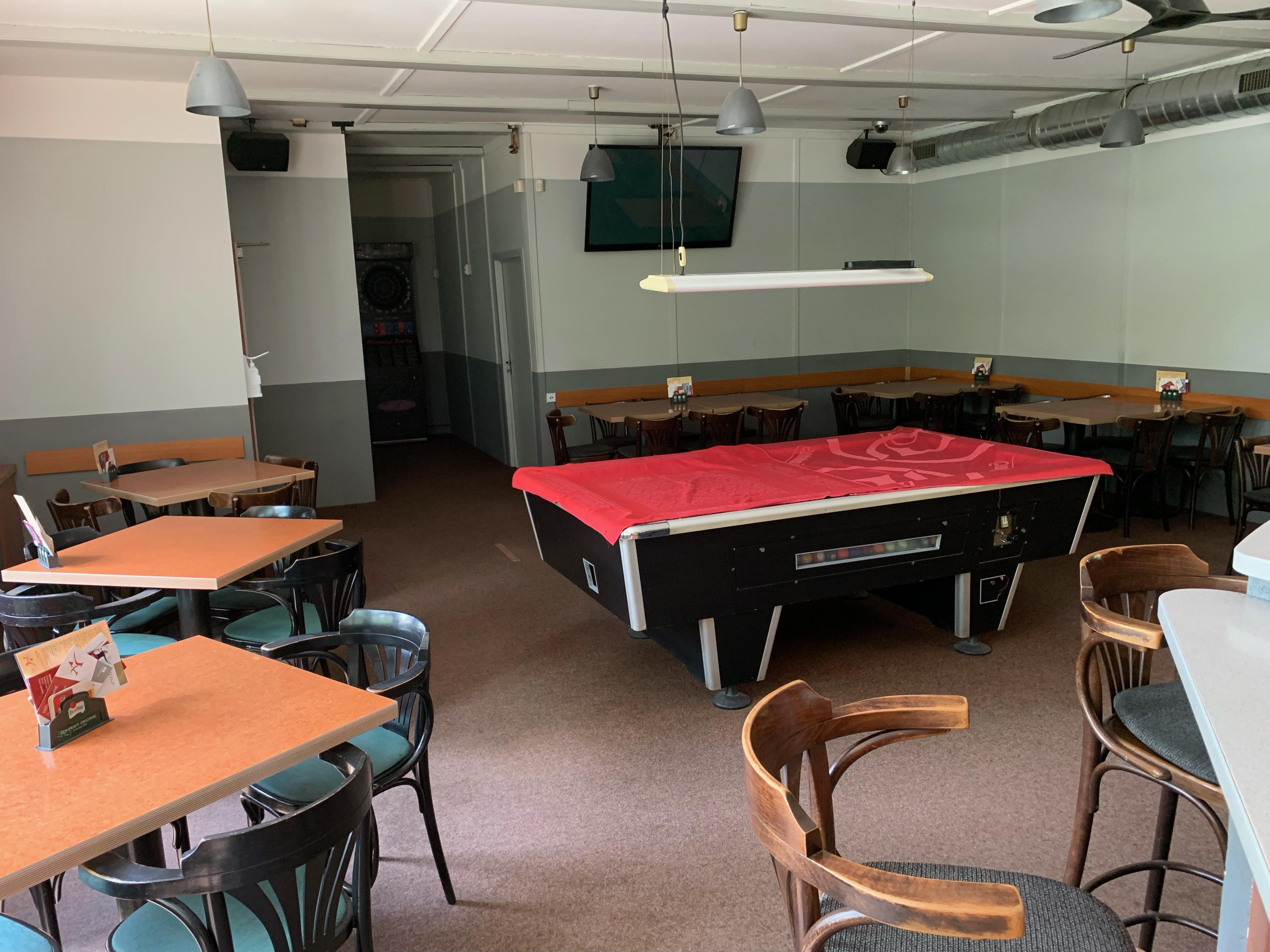 Sport bar Oáza foto 2