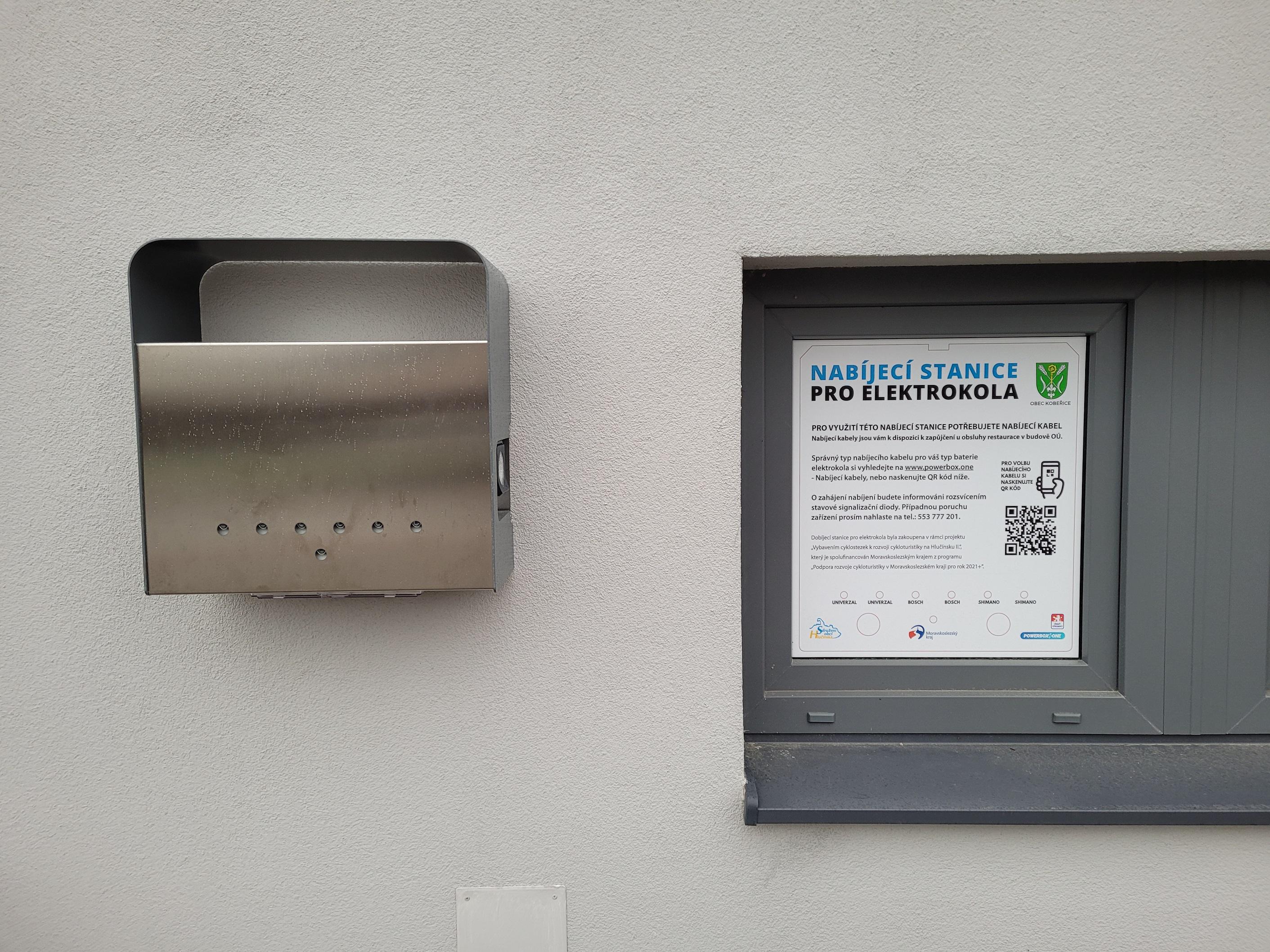 Nabíjecí stanice Obecní úřad Kobeřice foto 2