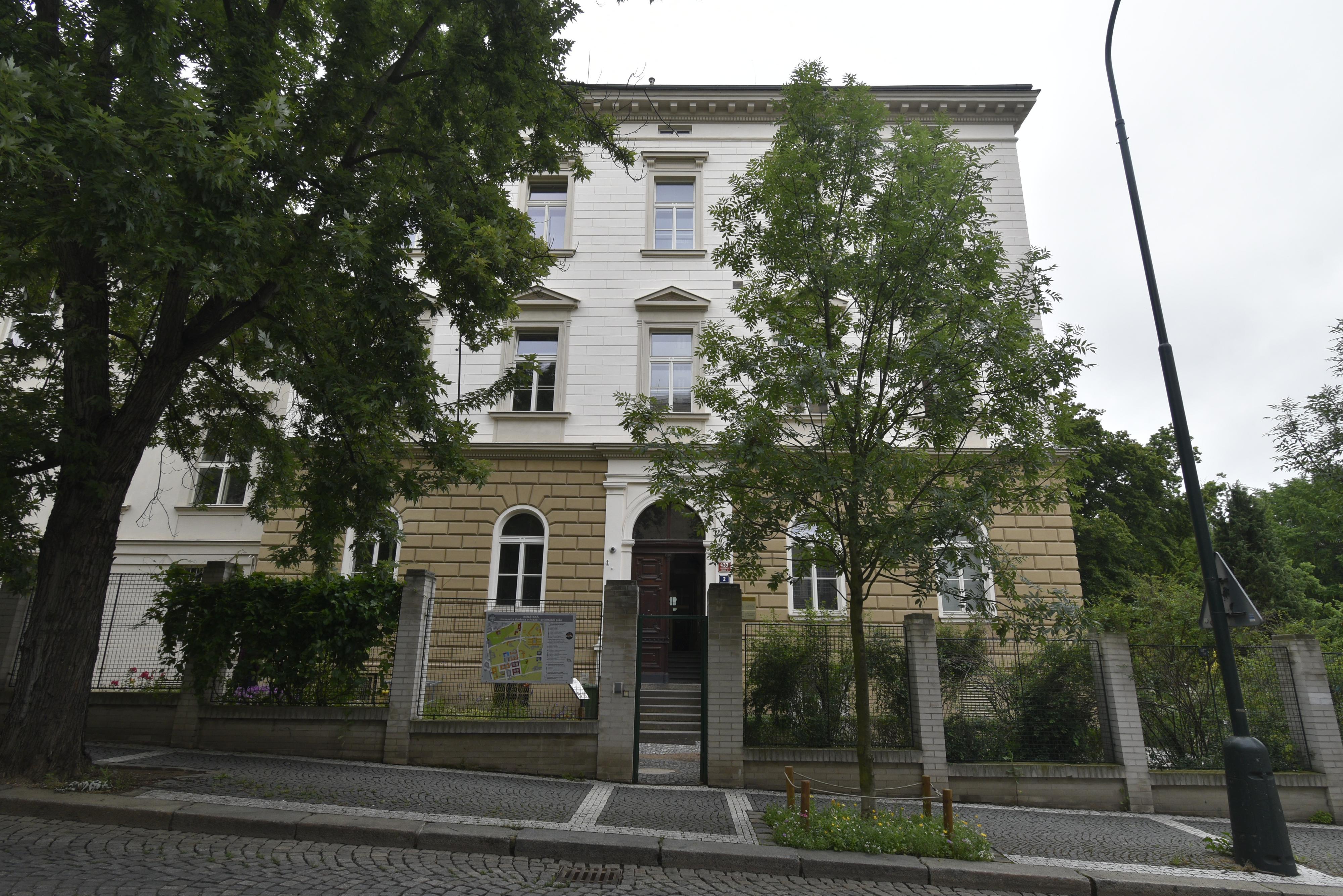 Knihovna botaniky Přírodovědecké fakulty - Univerzita Karlova foto 2
