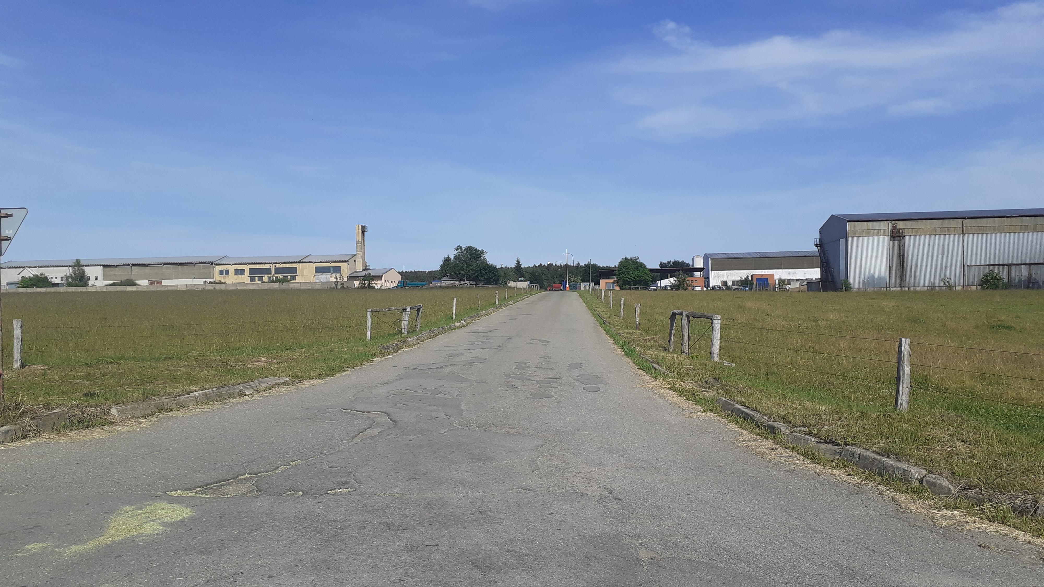 Čerpací stanice - ZD SKÁLY, družstvo foto 2