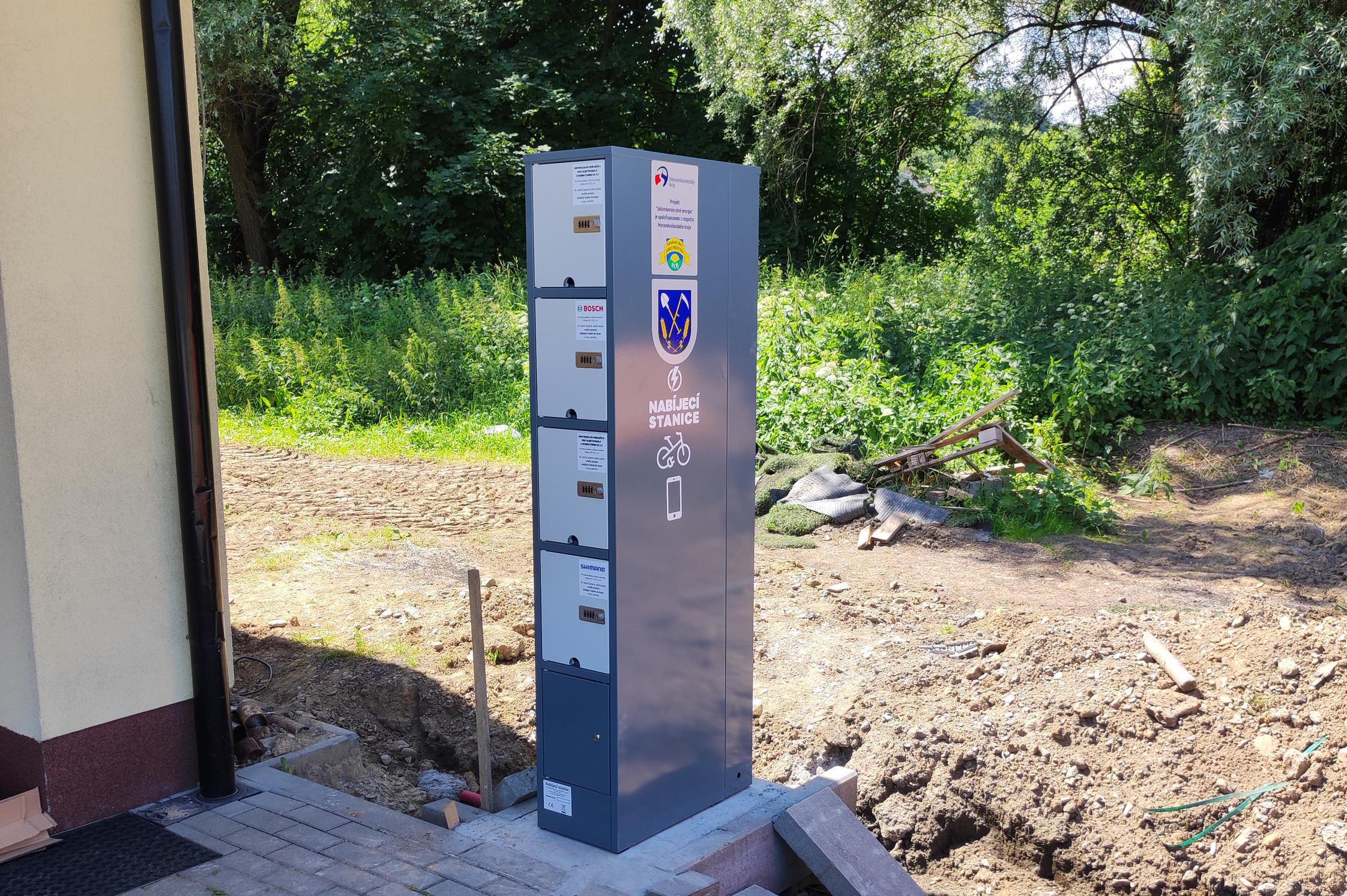 Nabíjecí stanice pro elektrokola a mobilní zařízení - Etron Czech s.r.o.
