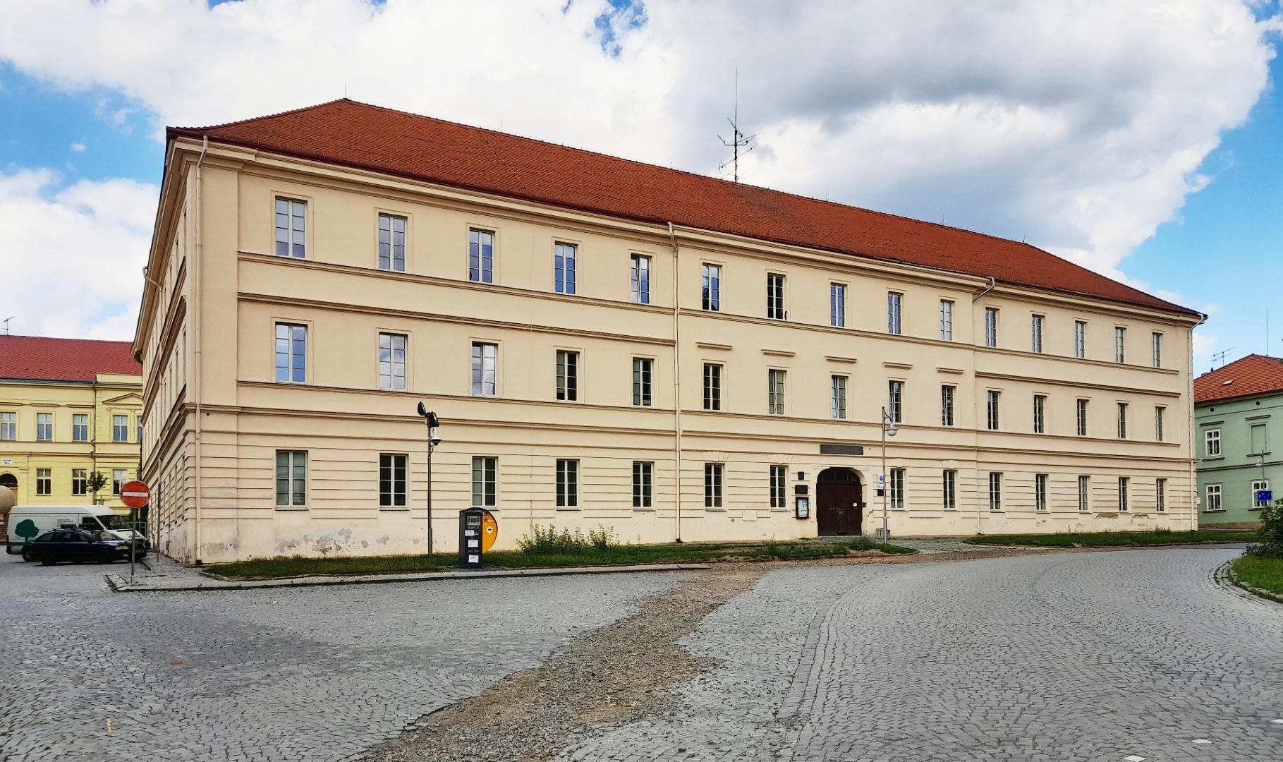 Gymnázium Zikmunda Wintra, Rakovník