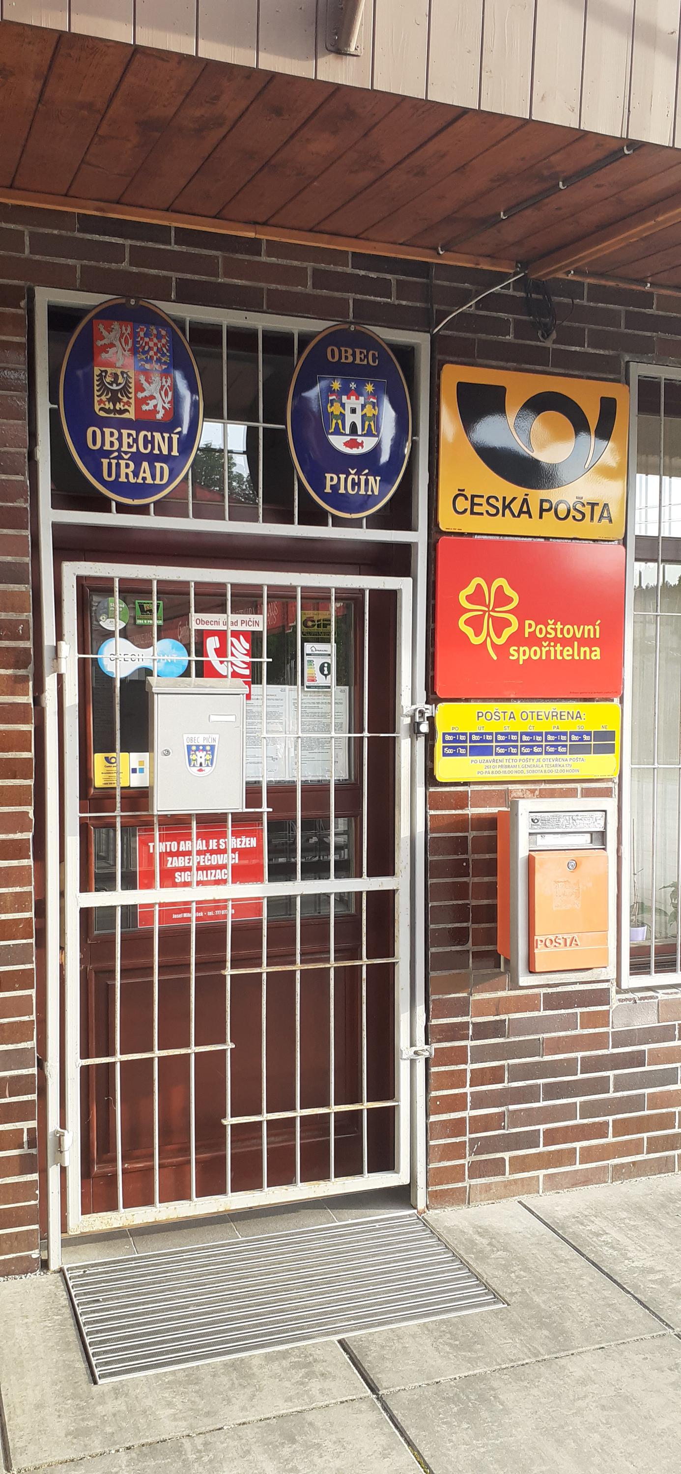 Pičín - obecní úřad foto 5