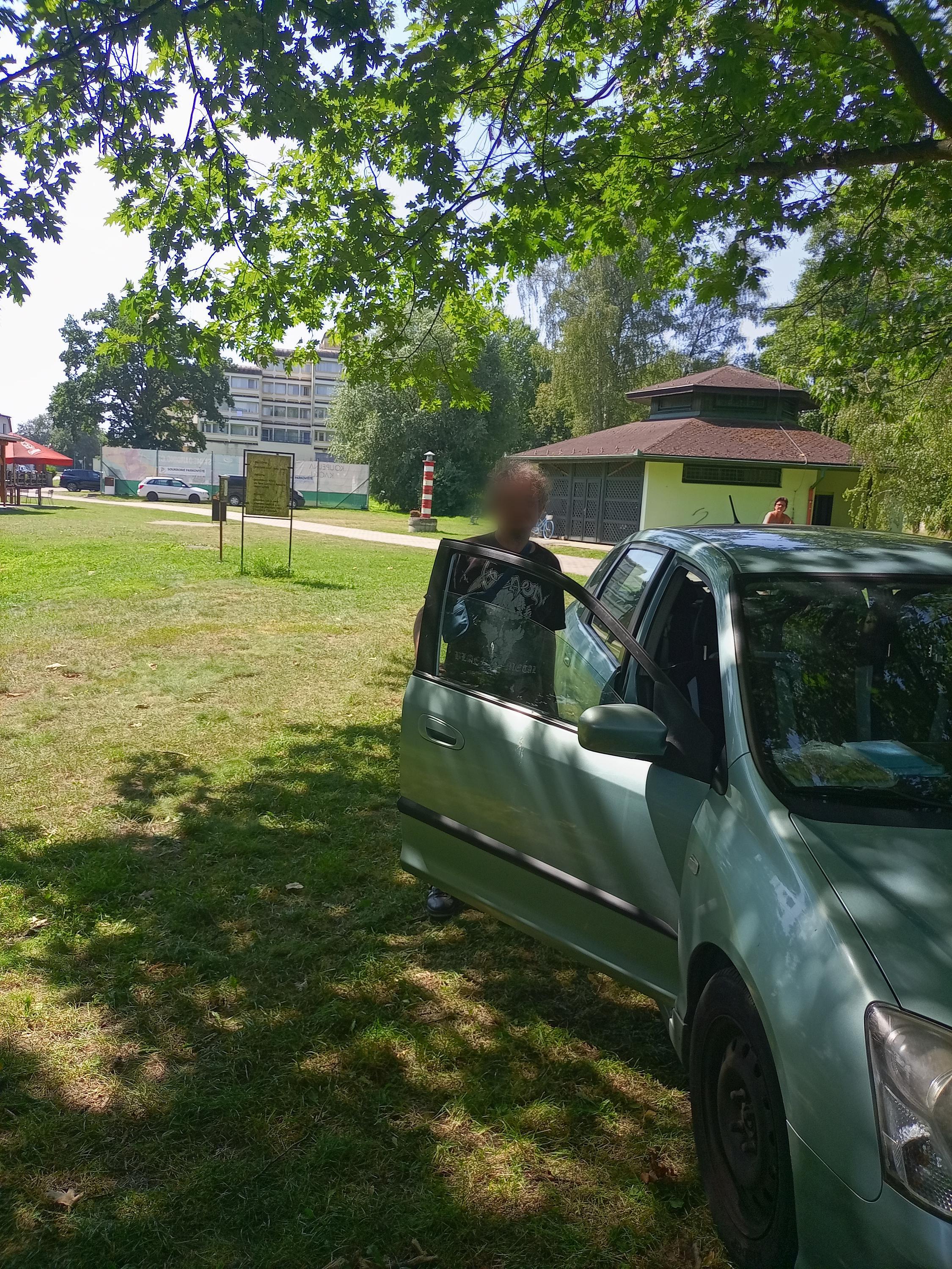 Vodácké tábořiště Ostrov foto 5