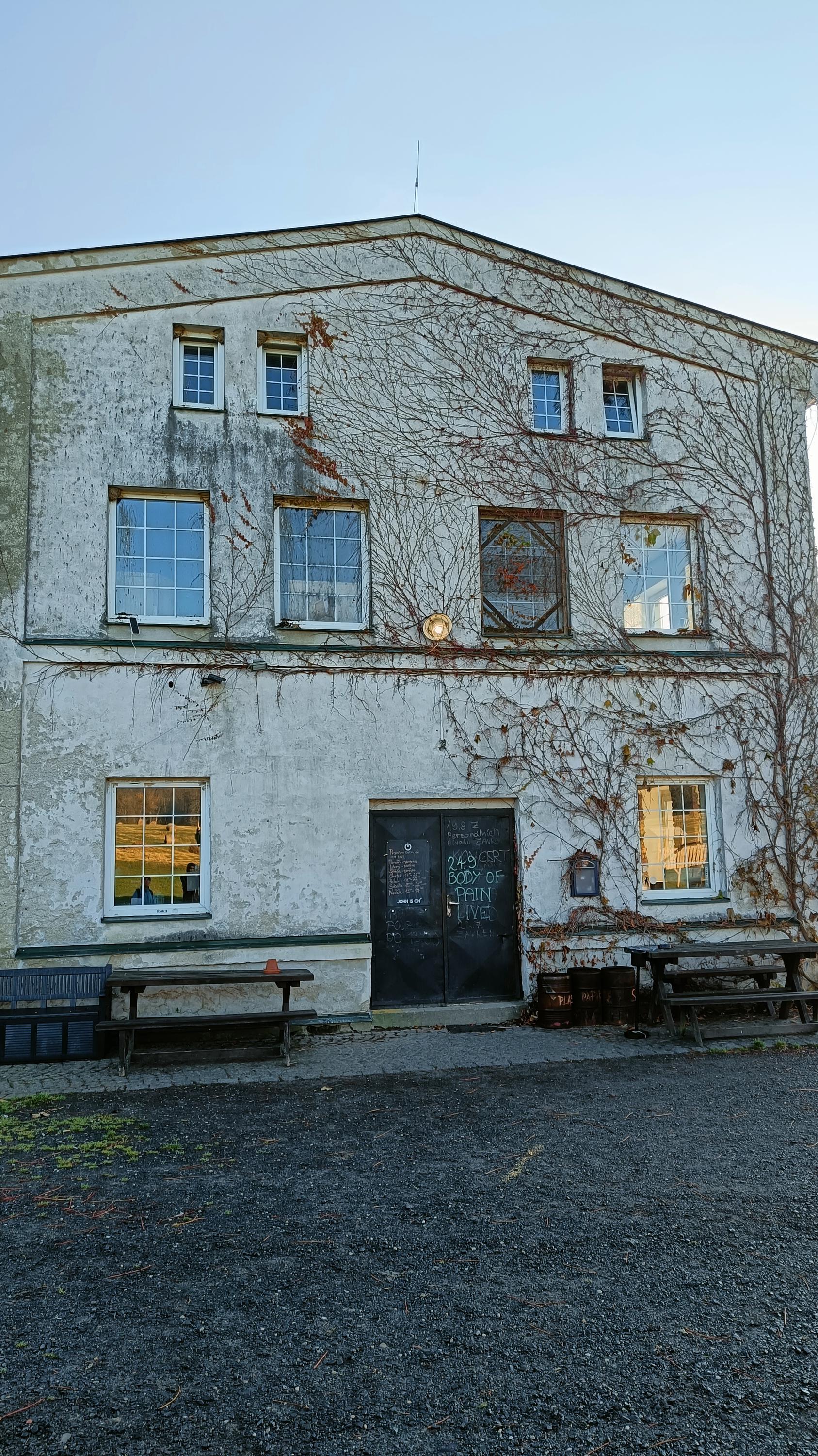 Fabrika Doubice foto 2
