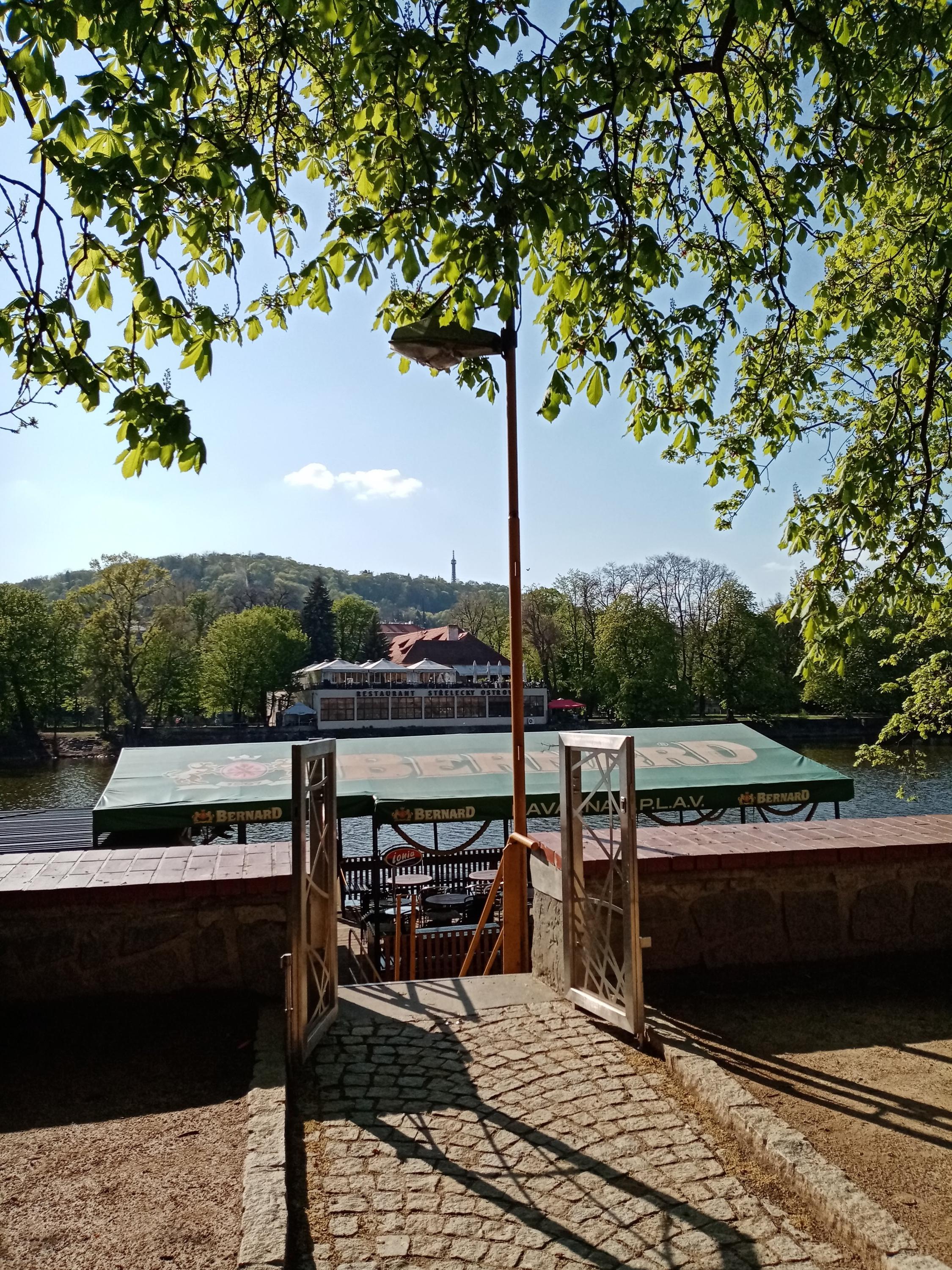 Půjčovna lodiček a šlapadel Slovanka foto 4