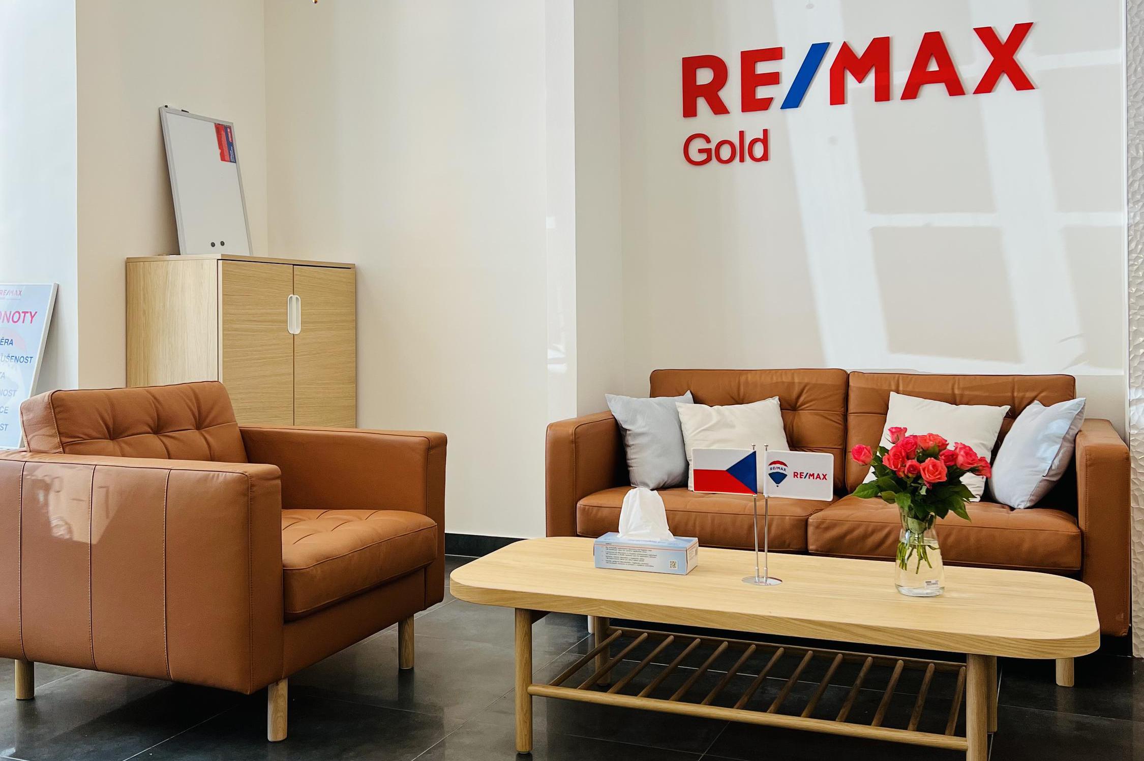 RE/MAX Gold 2