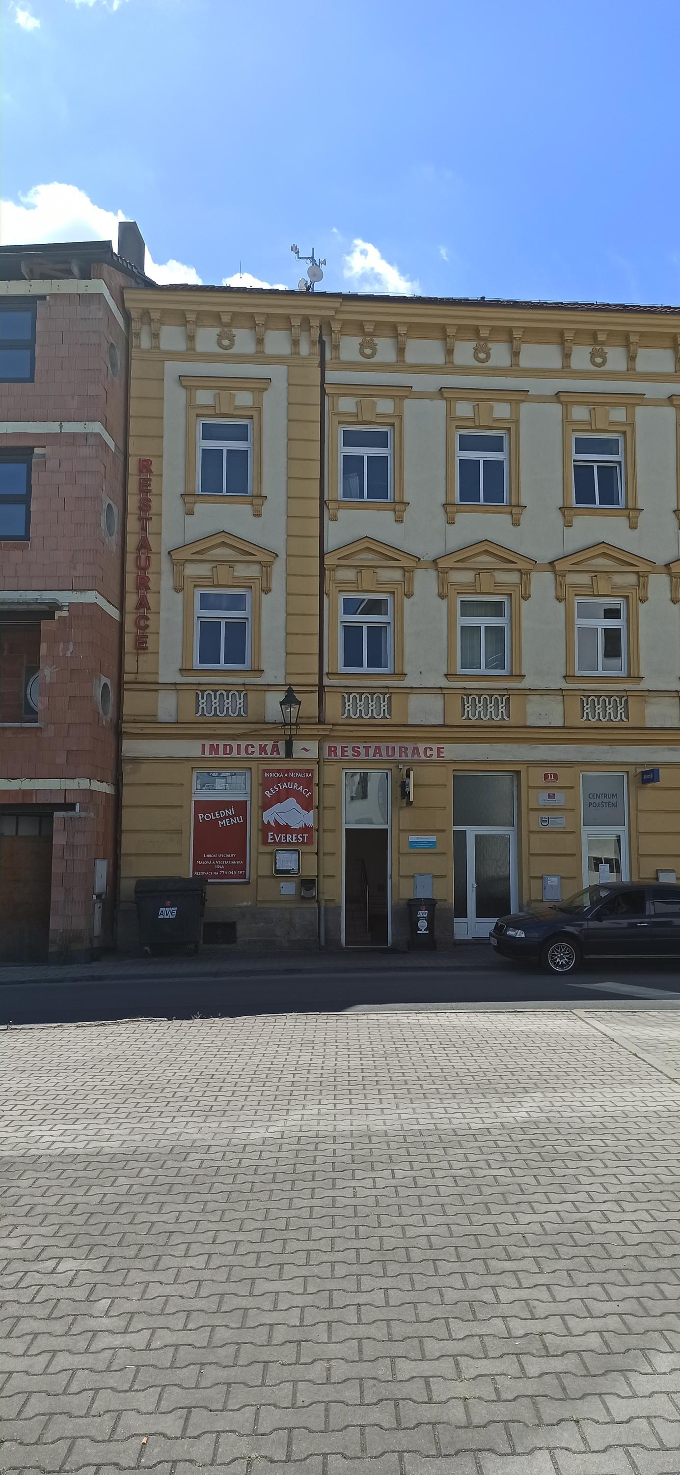 Indická a nepálská restaurace Everest foto 2