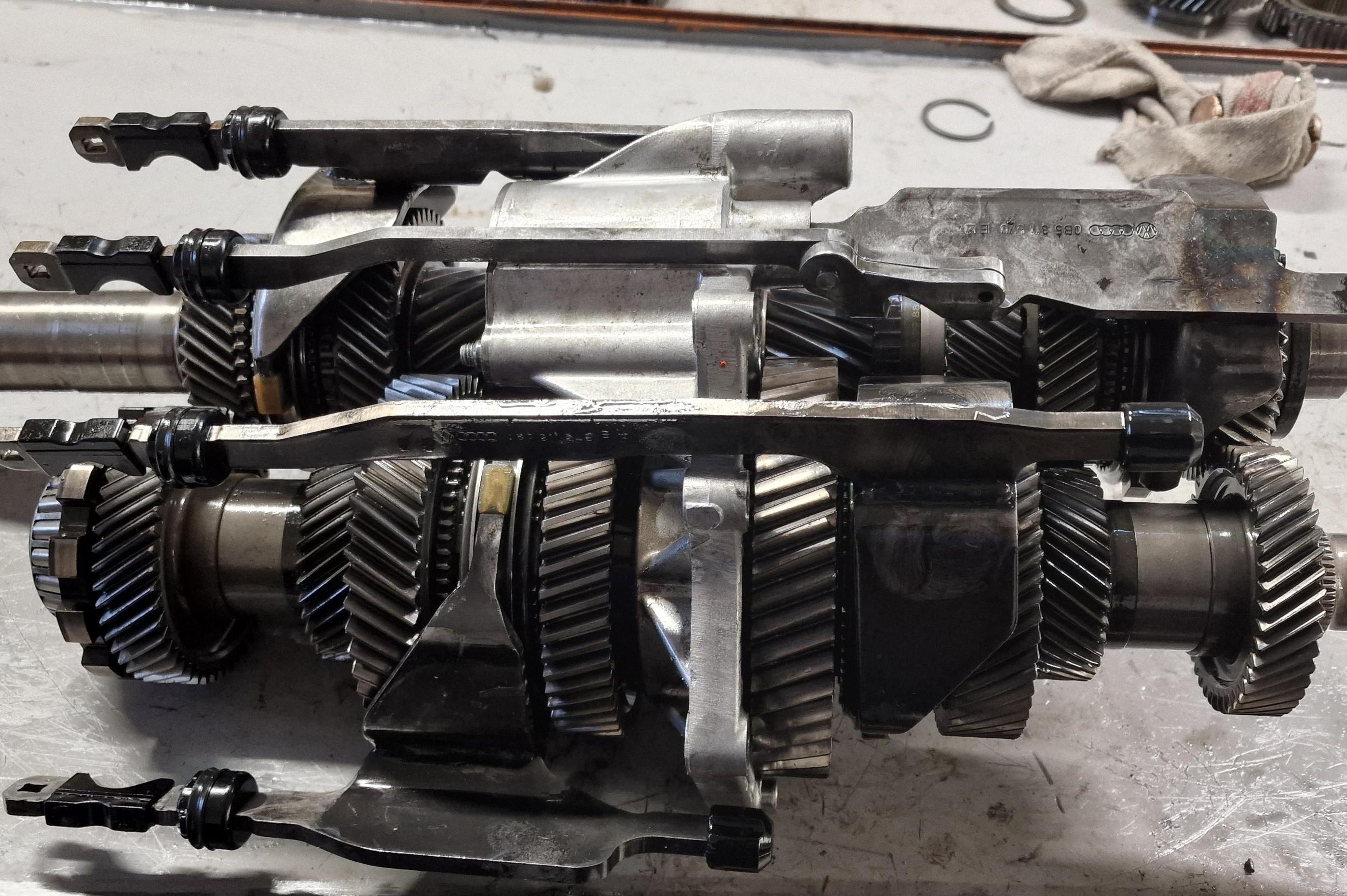 AUTOCENTRUM PRAŽSKÁ