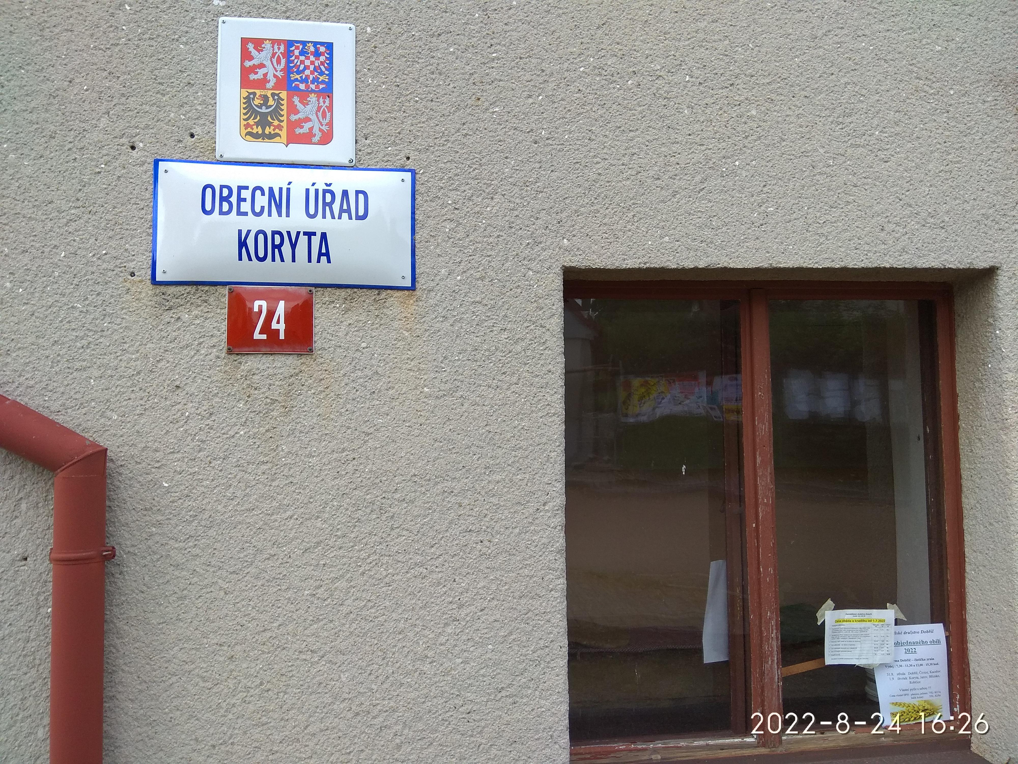 Koryta - obecní úřad foto 2