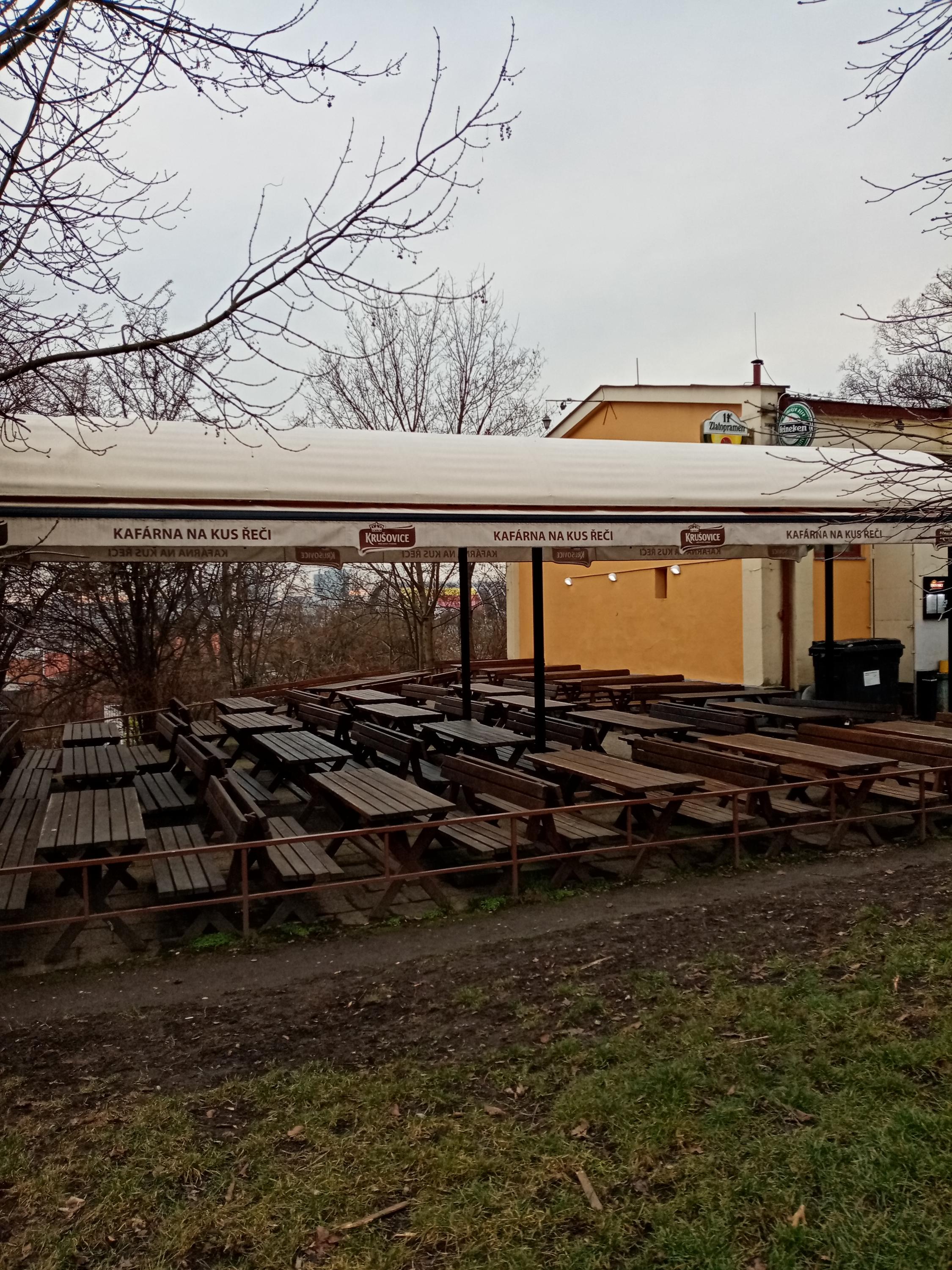 Kafárna na kus řeči foto 6